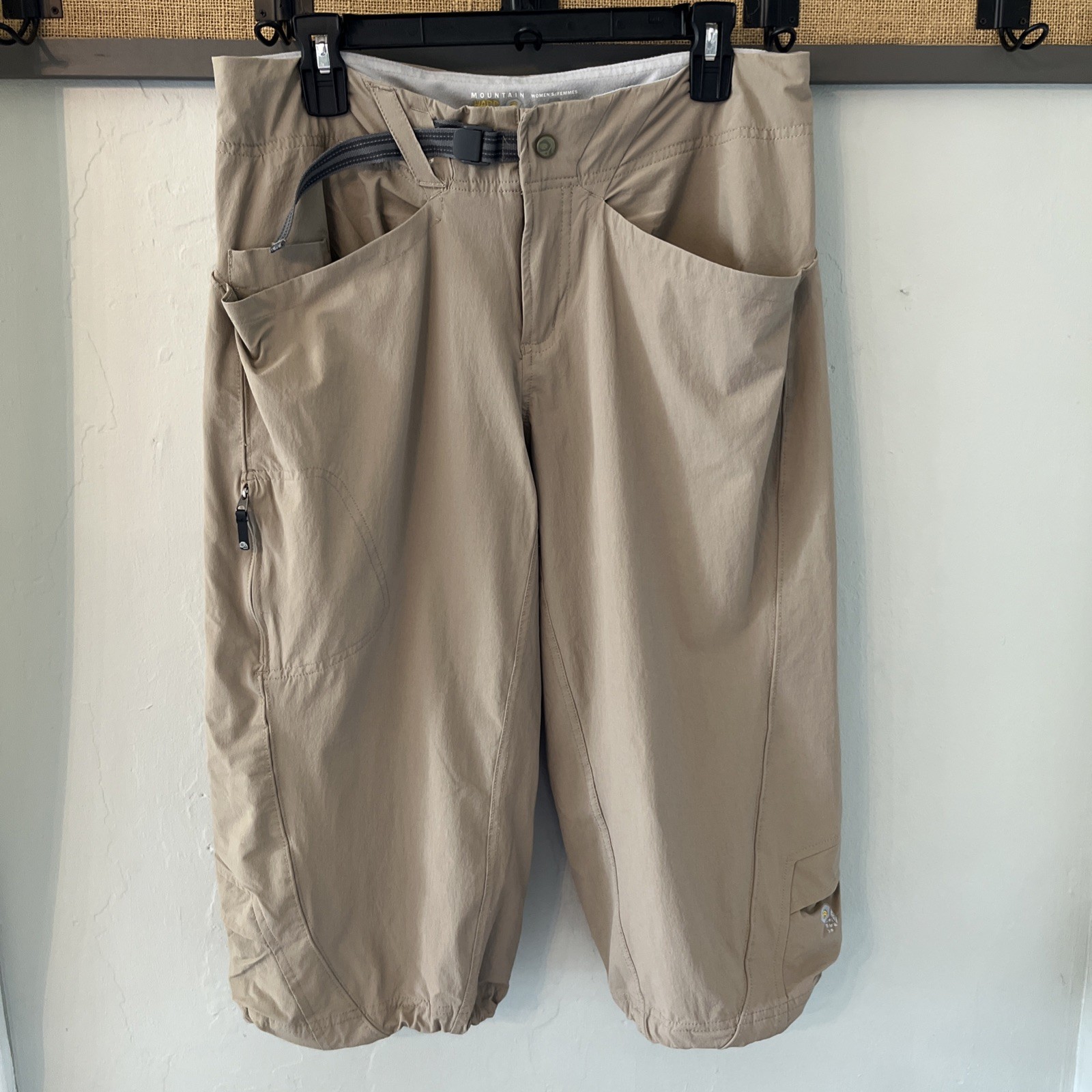 Mountain Hardwear Capris Womens 10 Tan 3/4 Pants Nylon Hiking Outdoor Travel