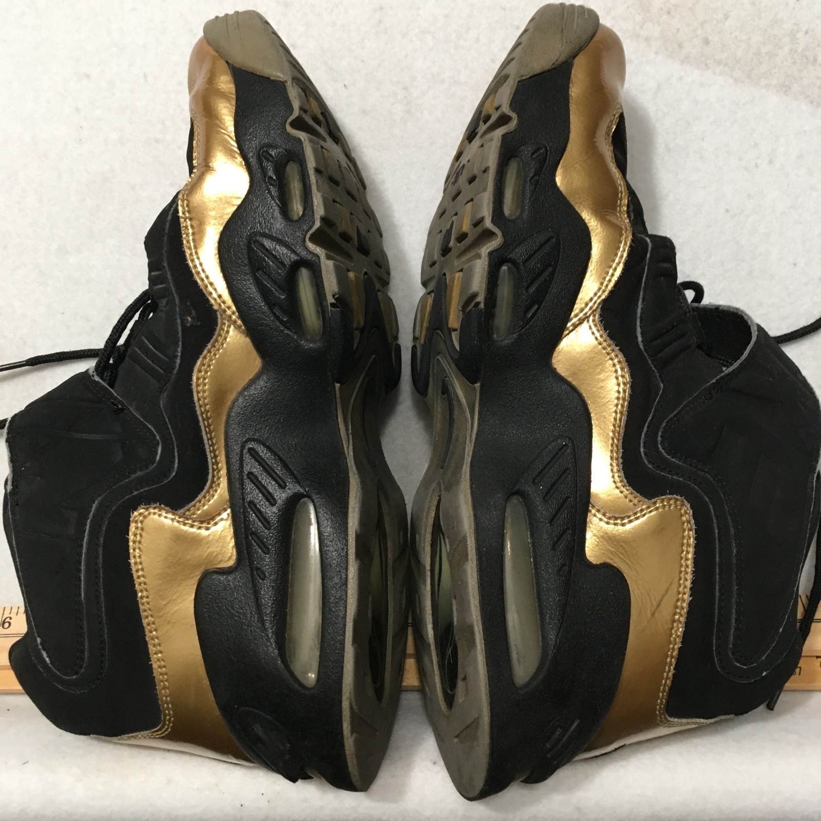 Nike Air Griffey Max 1 Size 11 gold 354912-006 date 2013 #24