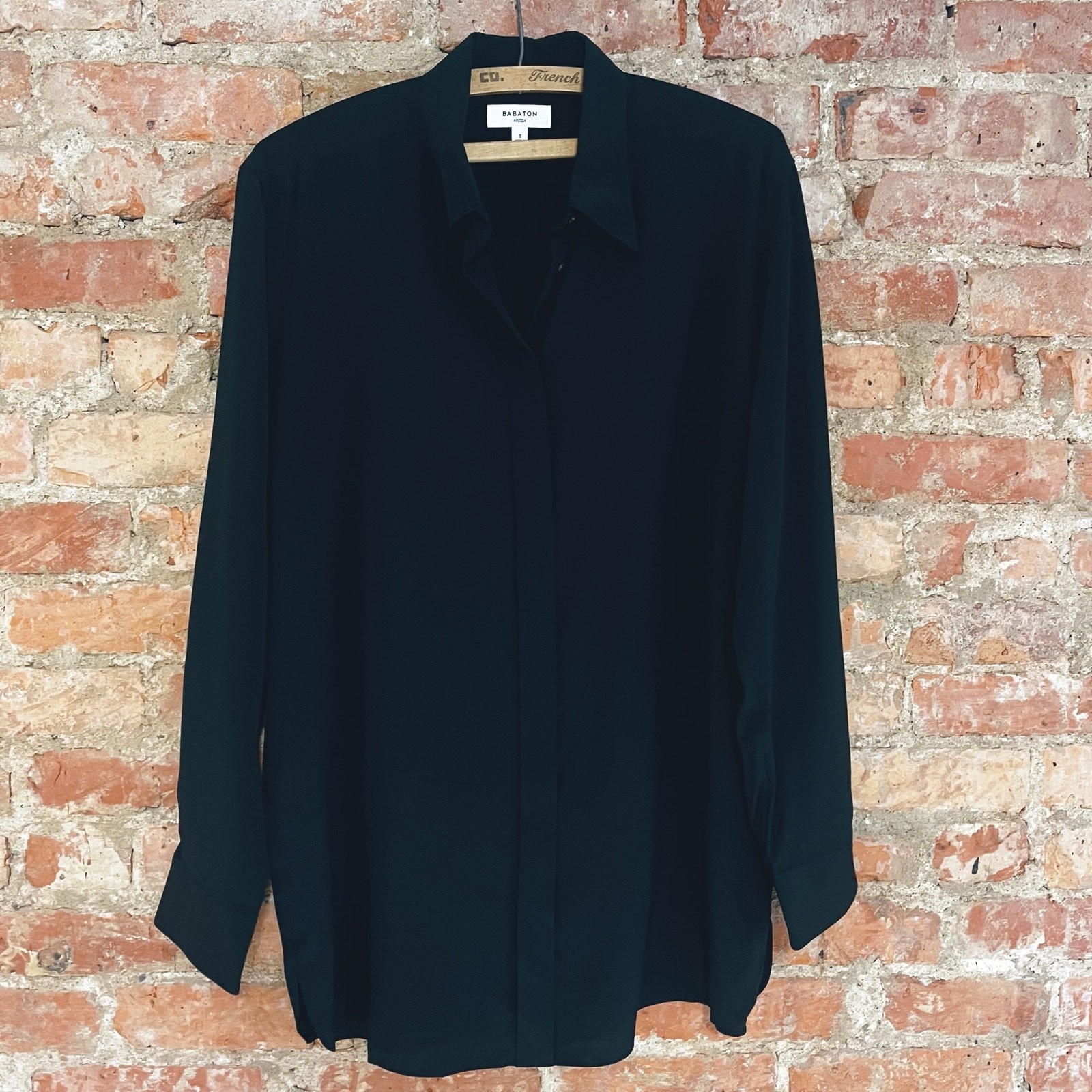 Aritzia Babaton Casting Silk Shirt – Black – Small