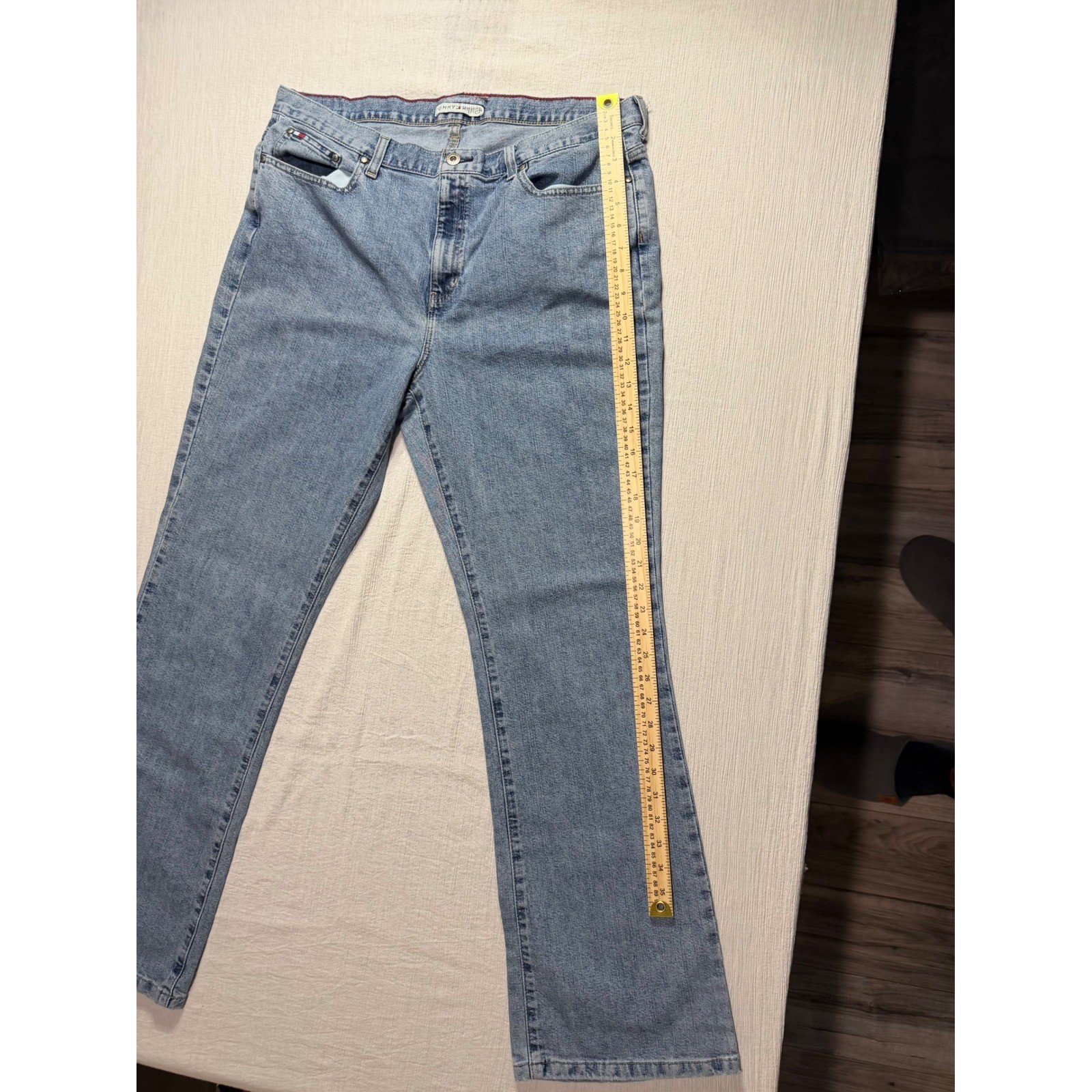 Tommy Hilfiger Womens Bootcut Jeans Medium Wash Blue Denim Size 16 Stretch