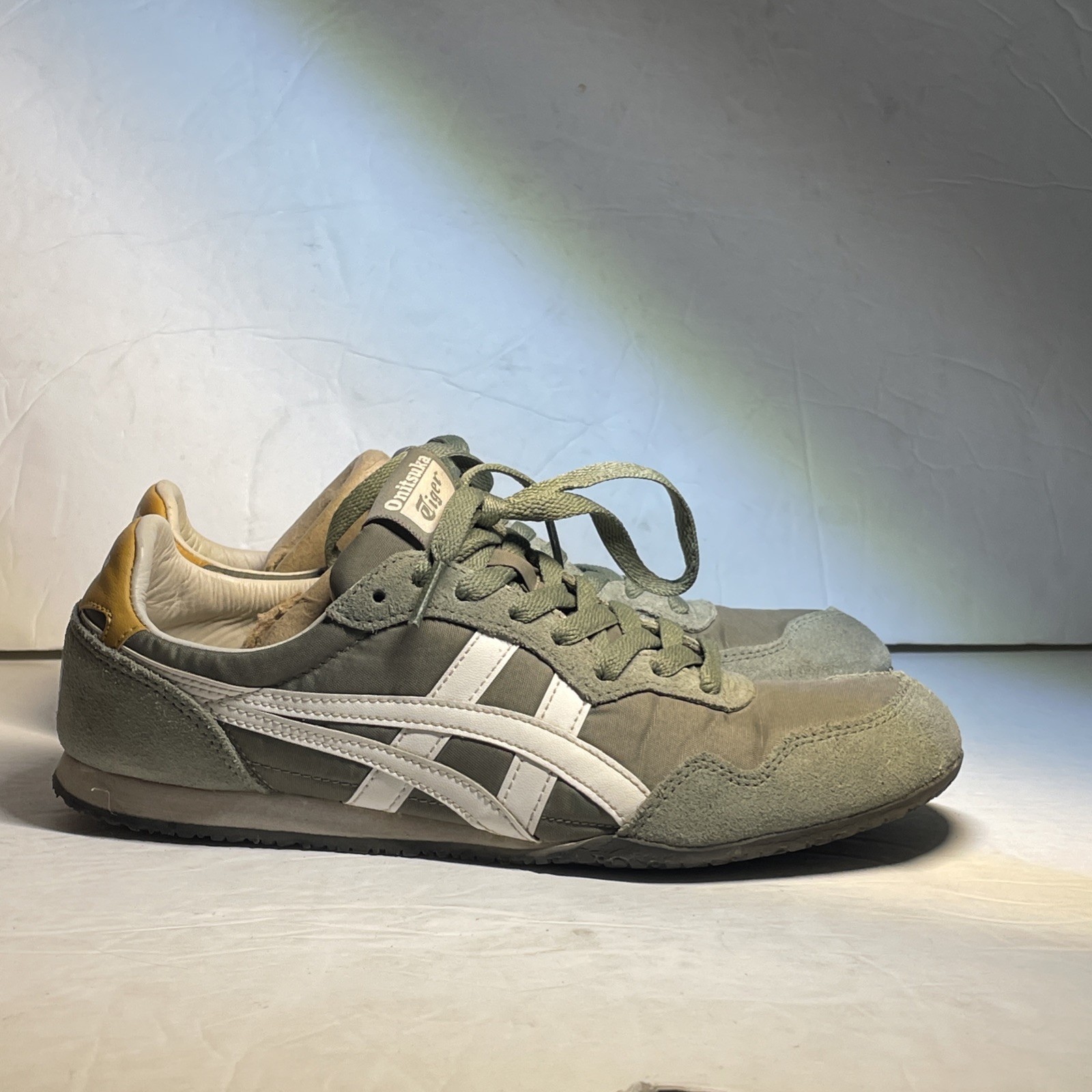 Onitsuka Tiger SERRANO 1183B400 304 BURNT OLIVE WHITE Womens Sz 6