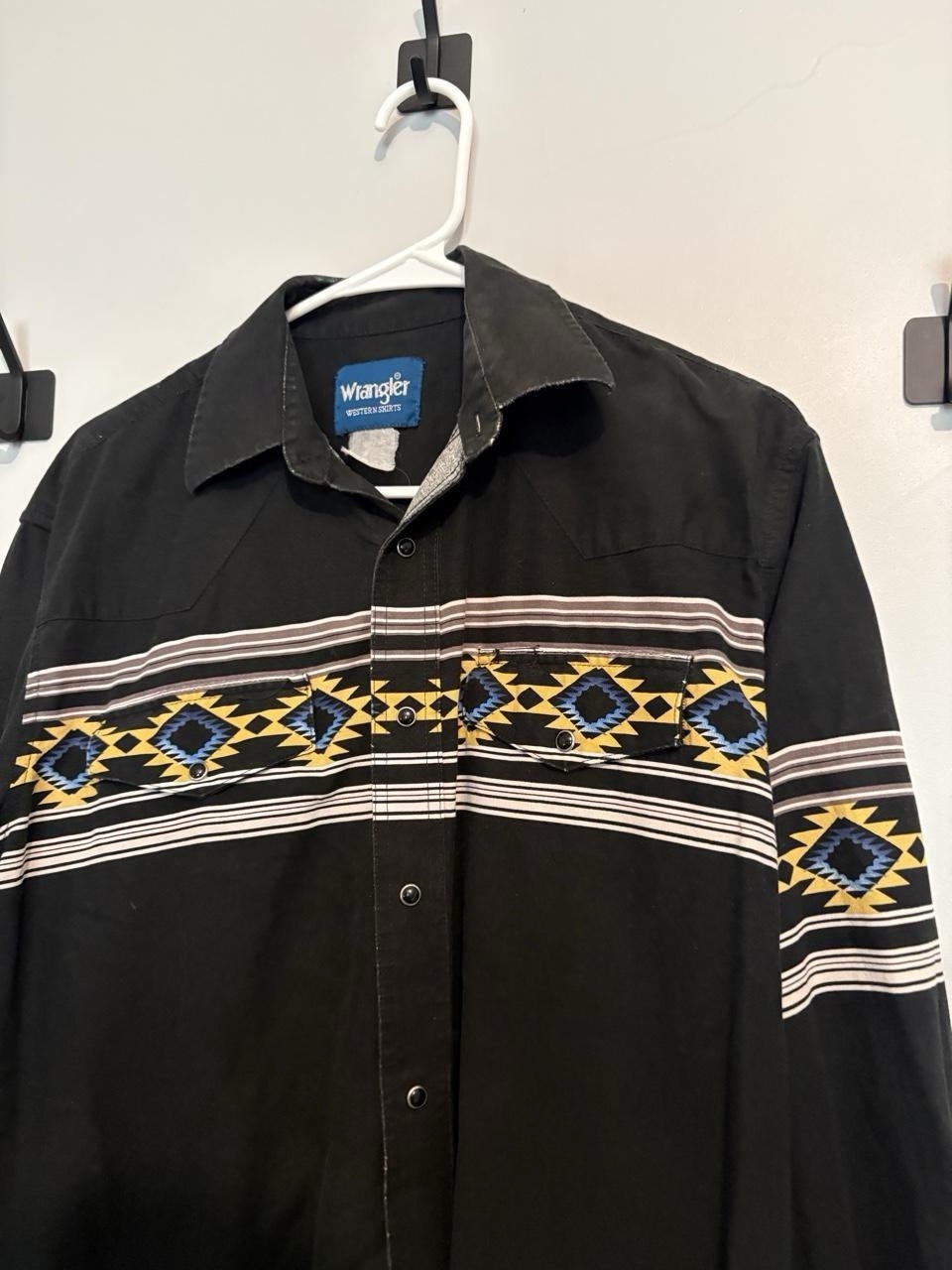 Wrangler Pearl Snap Black And Yellow Western Button Up