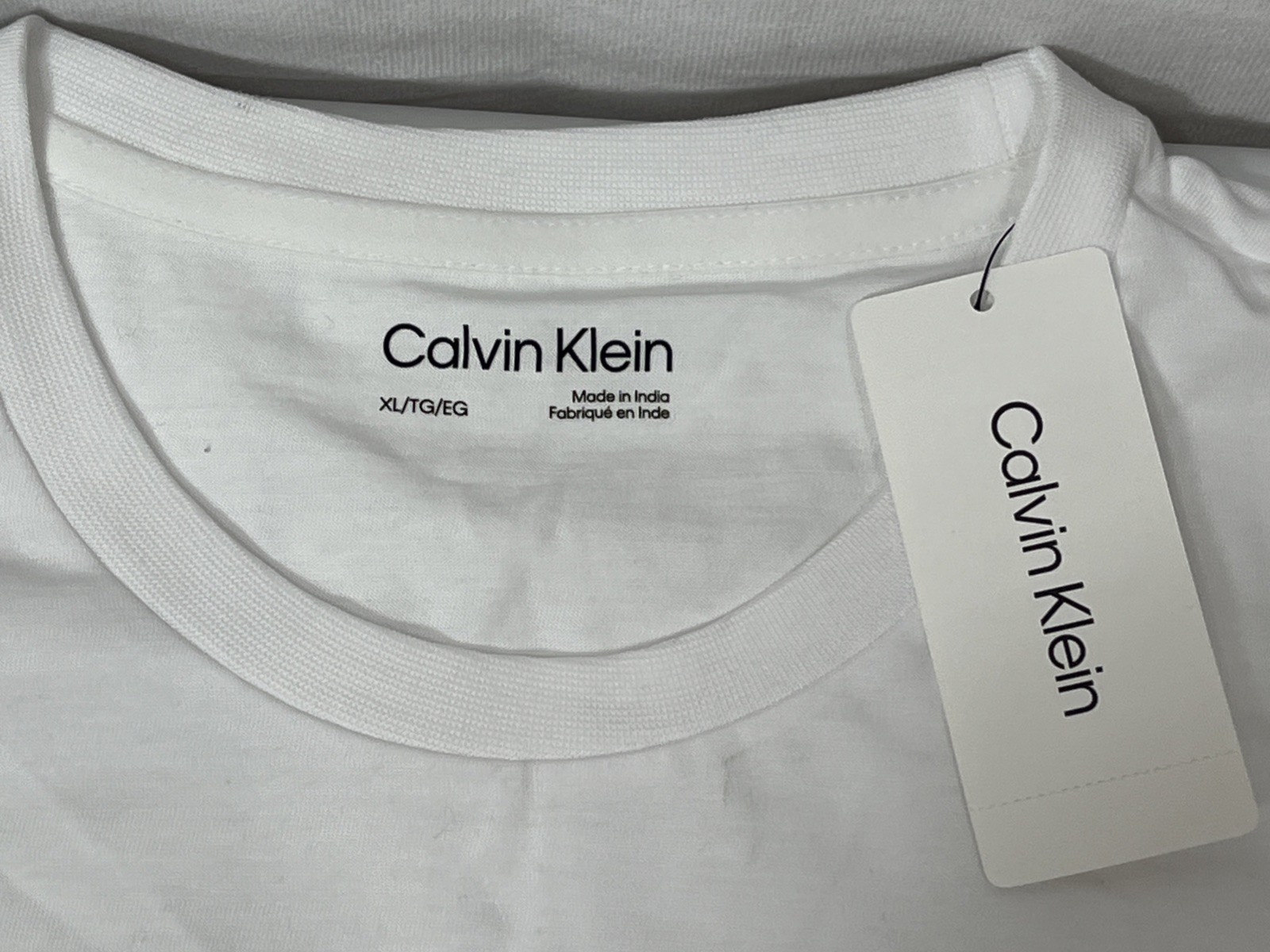 Calvin Klein Crew Neck Tee, 100% Cotton, Brilliant White, Men’s XL, NEW