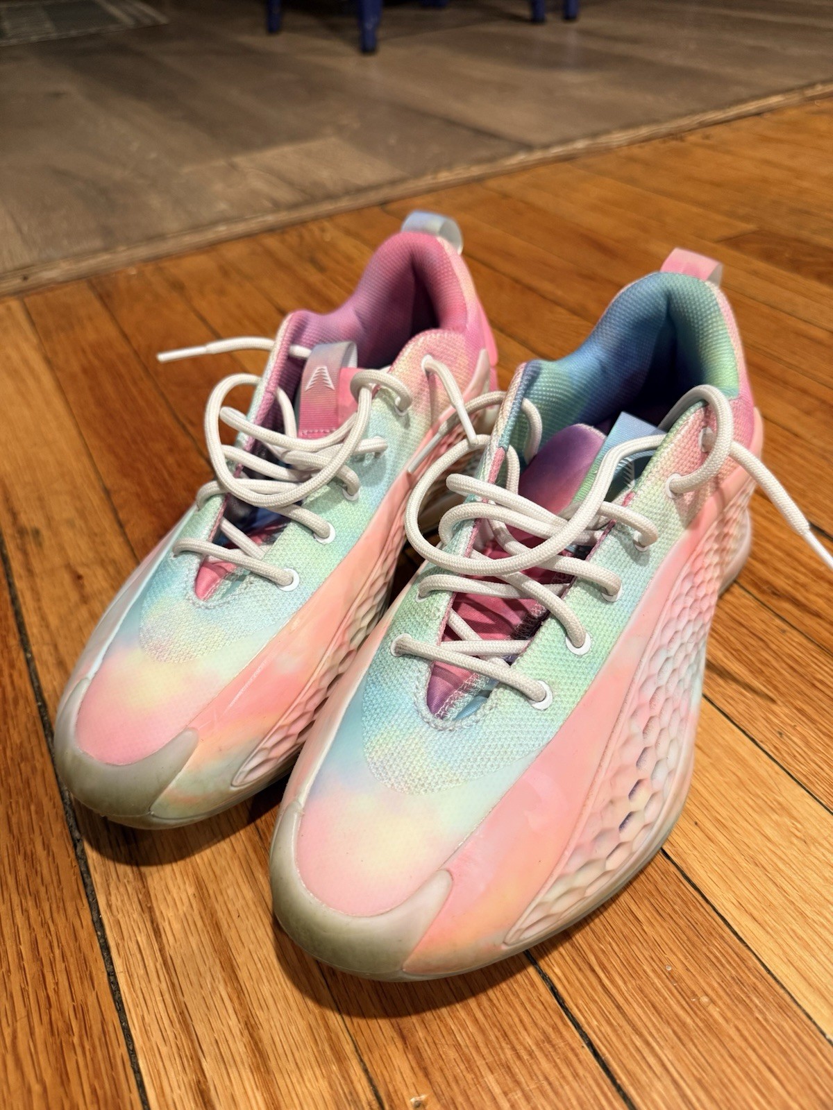 AE 1 Low Adidas BASKETBALL Sneakers