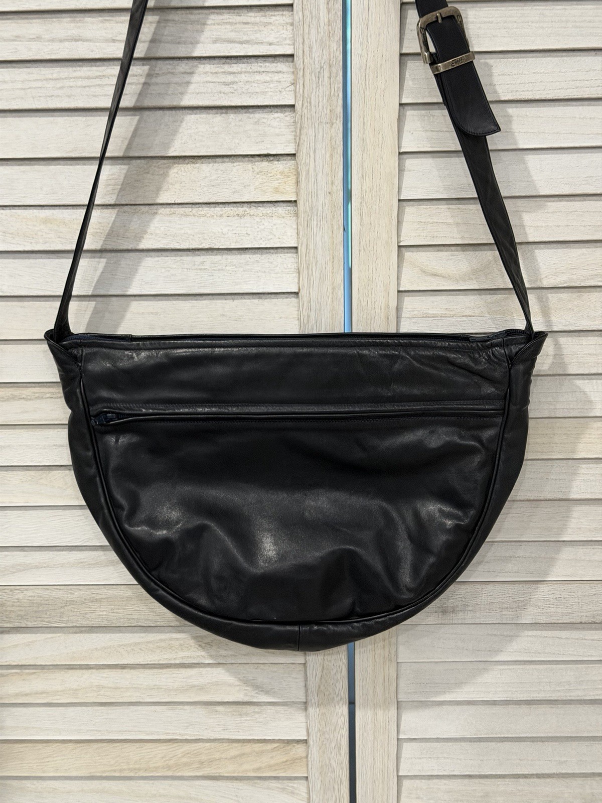 Vintage Italian Leather Navy Zip Half Moon Crossbody Bag Enny