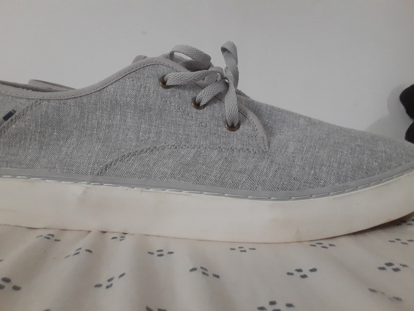 Ben Sherman Men’s Slip On Comfort Shoes Size 11.5 Grey And White