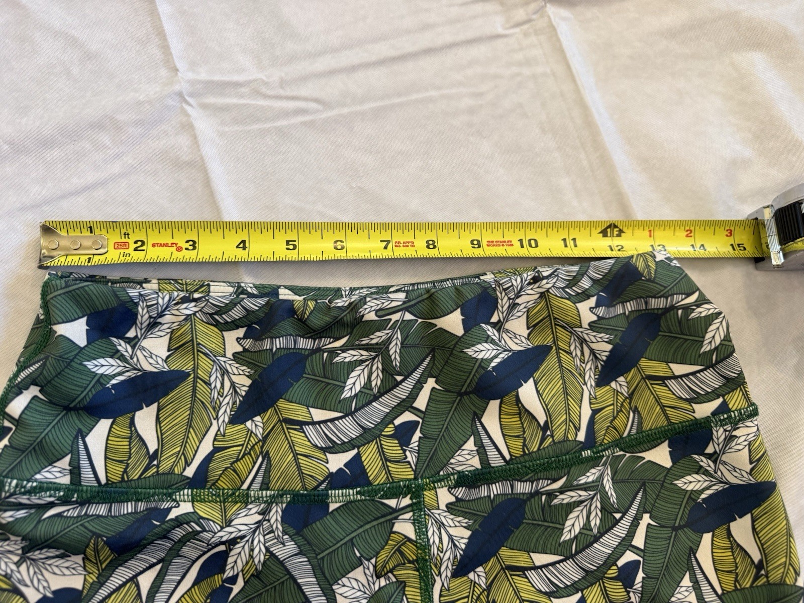 2POOD Spandex Booty Shorts Medium M Tropical Palm Leaf HighRise CrossFit Workout