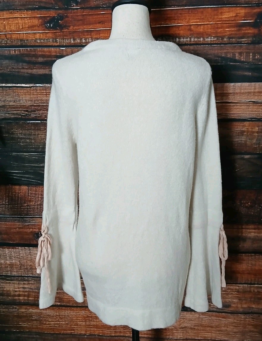 Octavia Sweater Size M White Bell Sleeve Tie Cuff Maternity