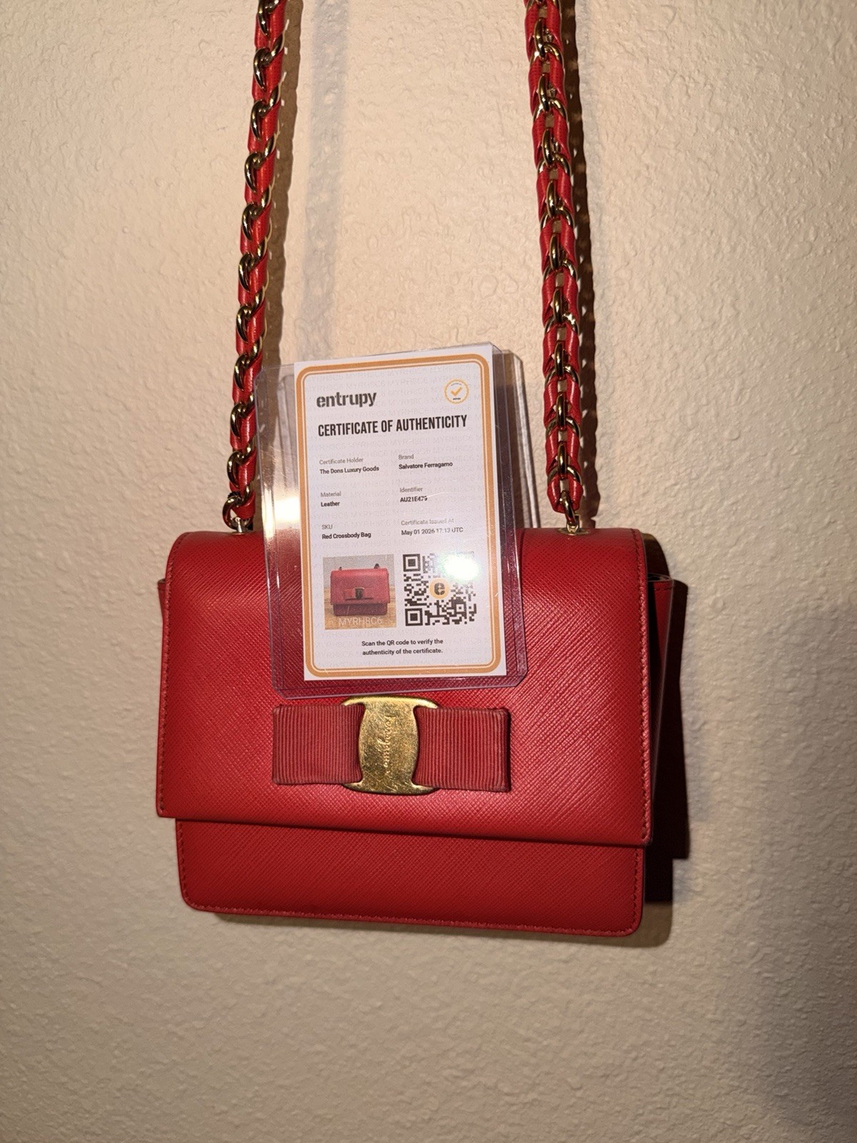 Salvatore Ferragamo Red Small Crossbody Bag Chain Strap Bow Turn Lock Cert mini