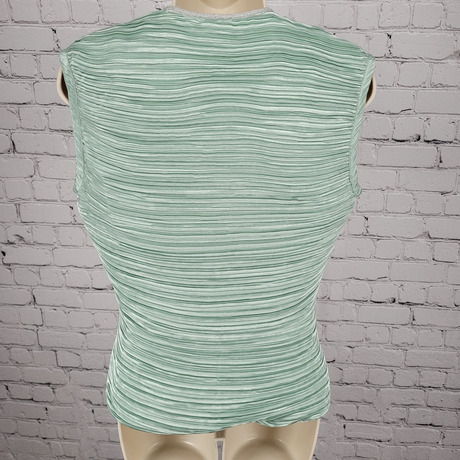 VTG Lillie Rubin Green Satin Silver Shimmer Trim Pleated Vest USA Made Size 8