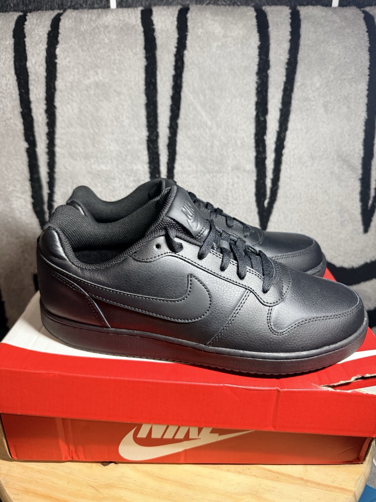 Nike Ebernon Low Men’s Low Top Lace-Up Leather Sneakers Triple Black 10.5 men