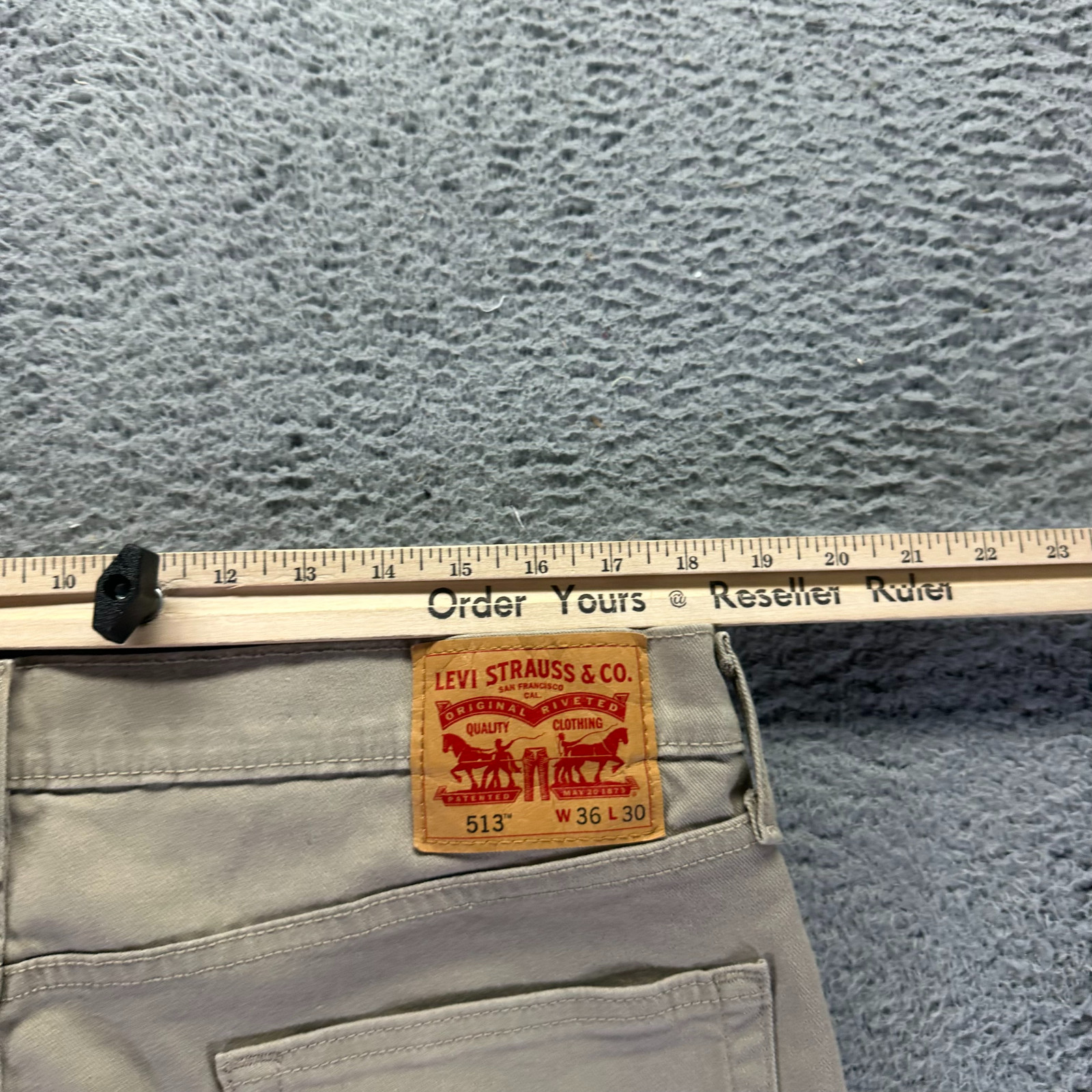 Levi’s 513 Jeans Mens 36×30 Beige Cotton Denim Straight Workwear Travel Stretch