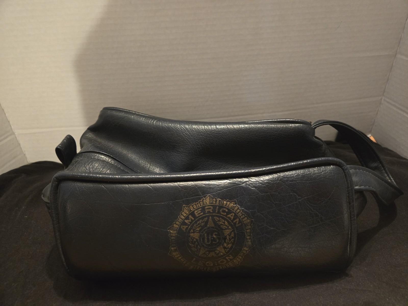 Vintage Blue Leather Toiletry Bag With American Legion Emblem 4.5×12