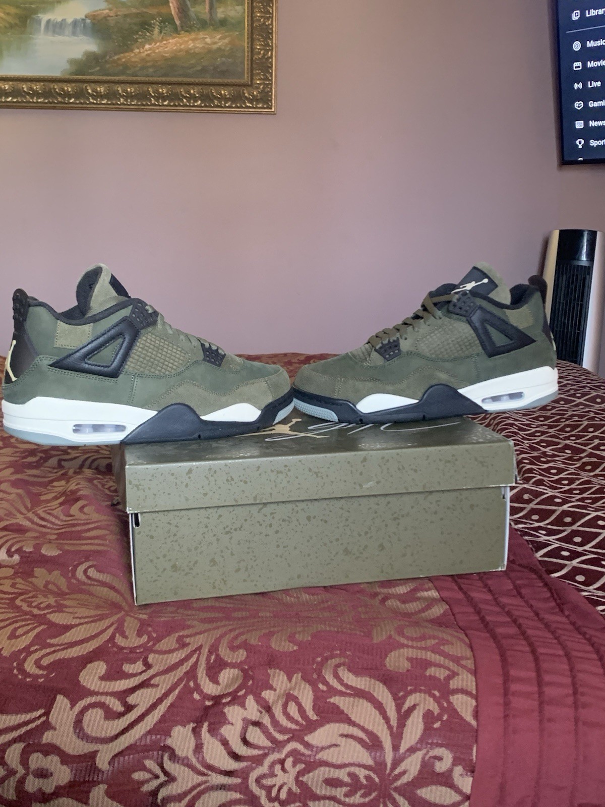 Size 10 – Jordan 4 SE Retro Low Craft – Olive W/ *FREE SHIRT INCLUDED*