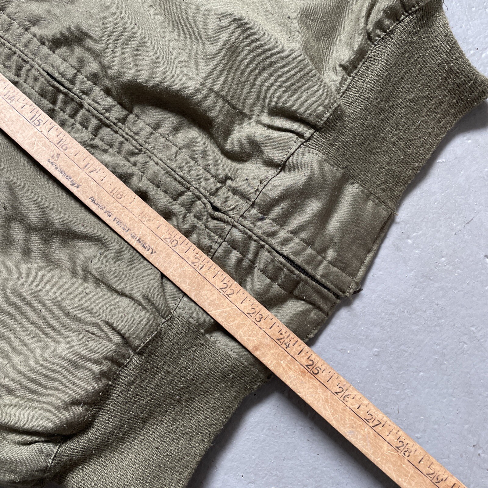 Vintage 1980s Avirex Aramid Cold Weather High Temperature Military Jacket M