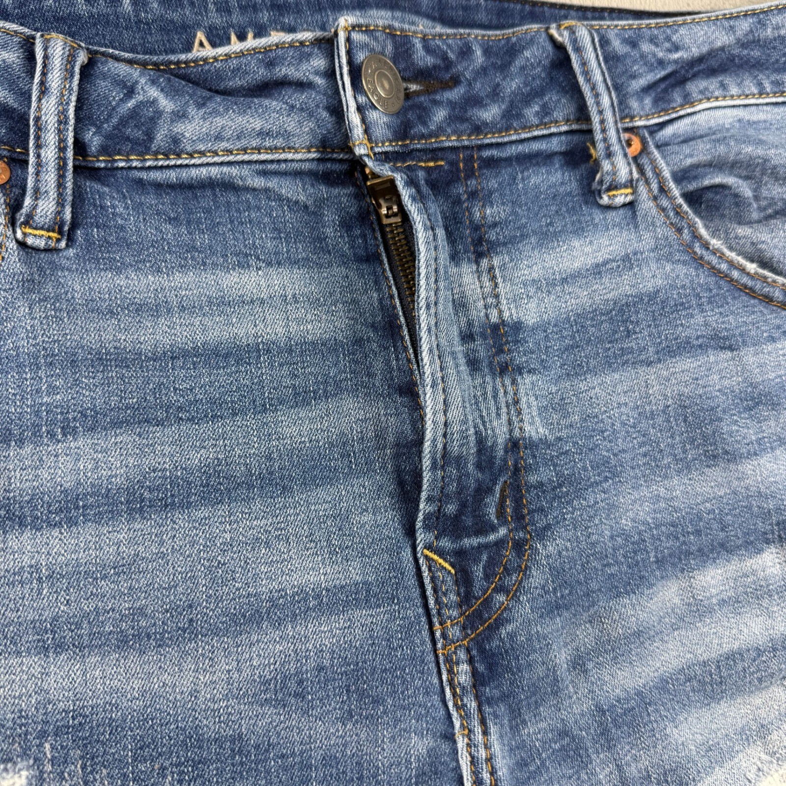 American Eagle Airflex+ Distressed Ripped Jeans Mens 36×30 Medium Wash Blue