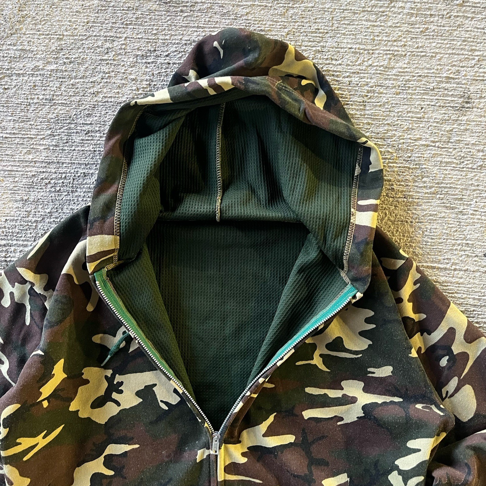 Vintage 90s Camo Zip Up Hoodie Size XL Thermal Lined Waffle Knit Military