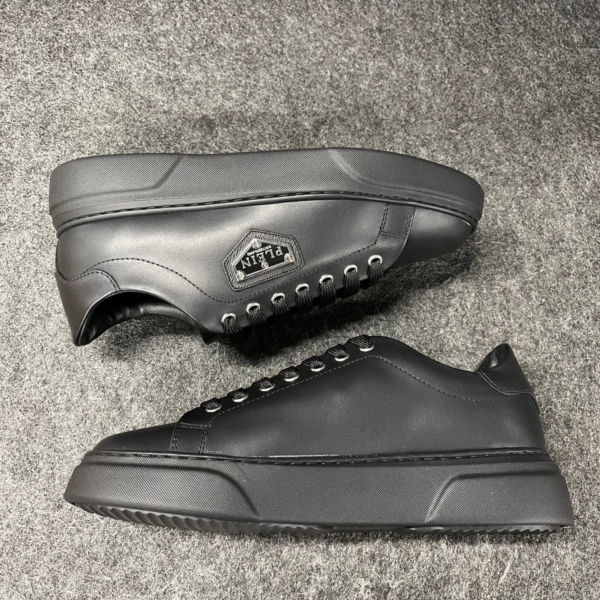 PHILIPP PLEIN Lo-Top Iconic Plein Sneaker Men’s Size 38/US 6.5 Black