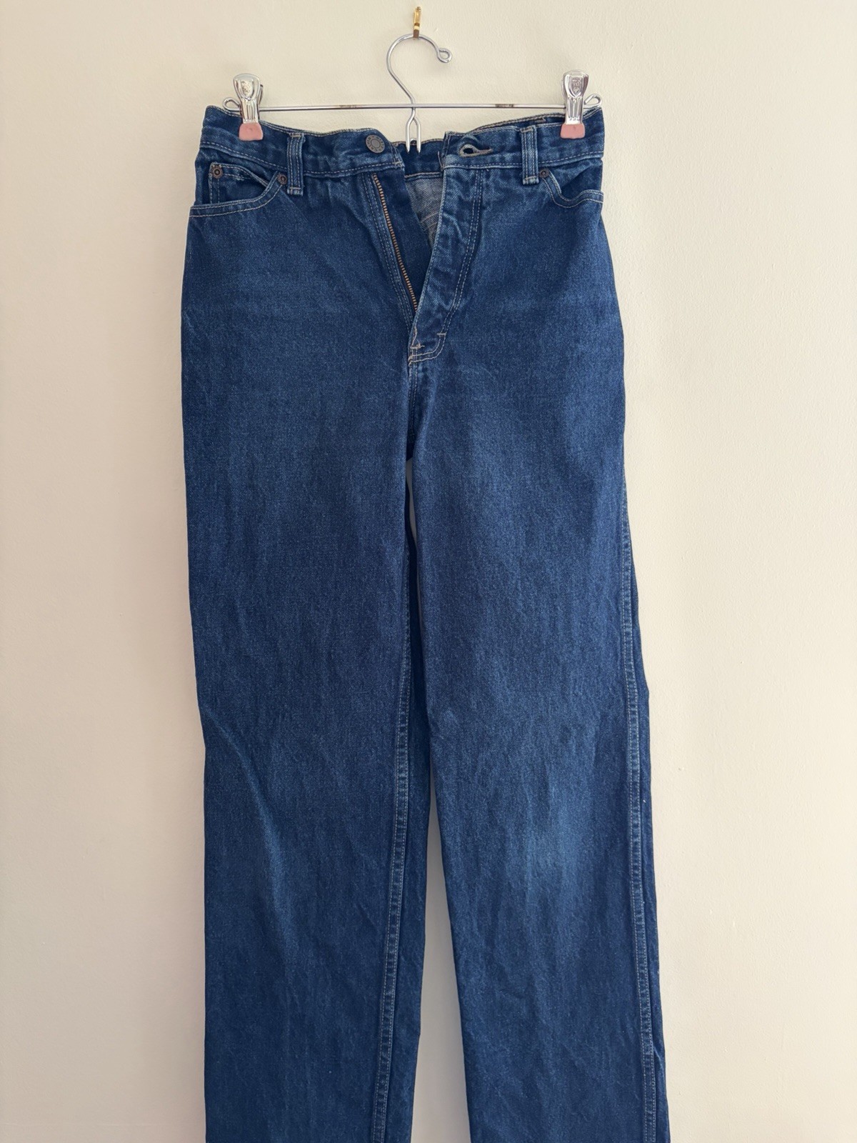 Calvin Klein Women’s Size 6 Dark Wash Jeans Straight Leg 100% Cotton