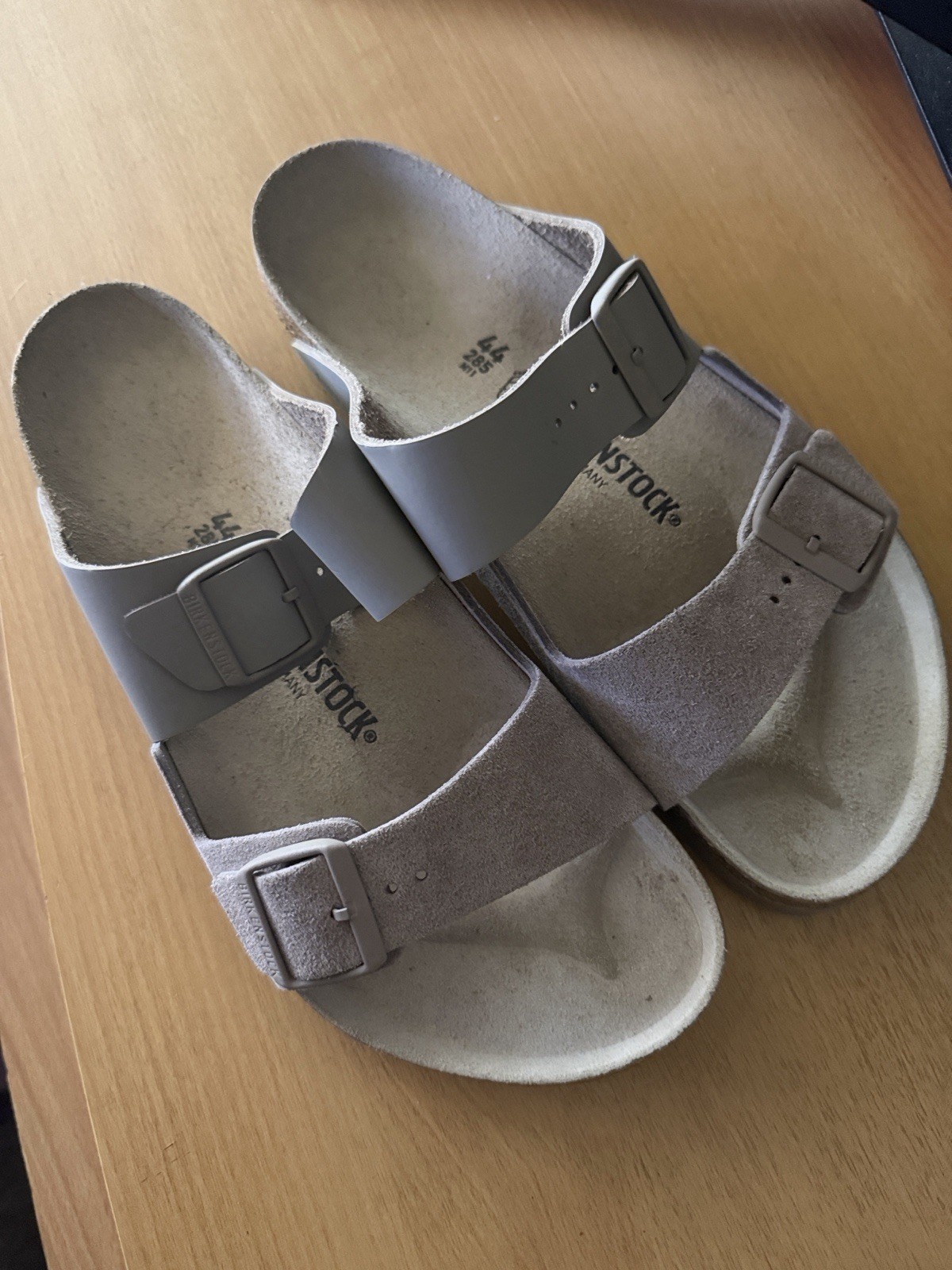 Birkenstock Arizona Men’s Gray Suede 2-Strap Adjustable Buckle Slides 11