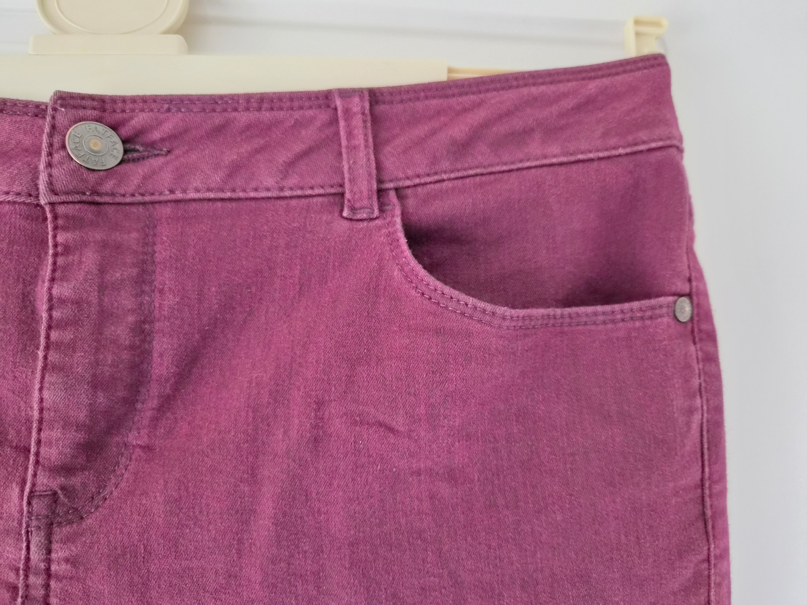 Fat Face Women’s Plum Colour Five Pocket Jegging’ – Size 14 UK Jeans Clothes