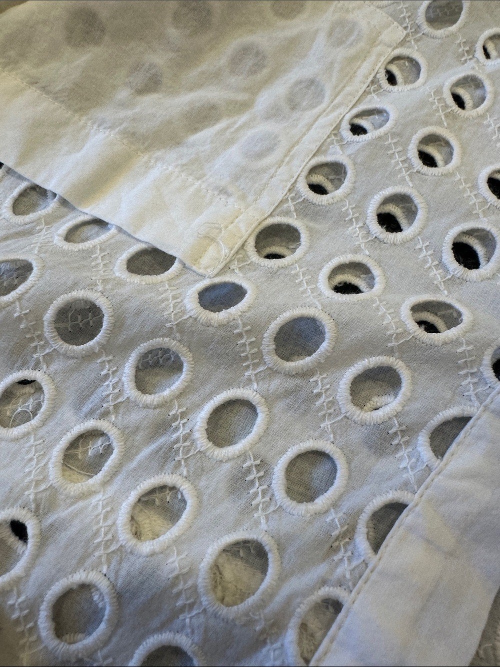 Solid & Striped White Eyelet Embroidered Oversized Coverup Oxford Shirt Medium