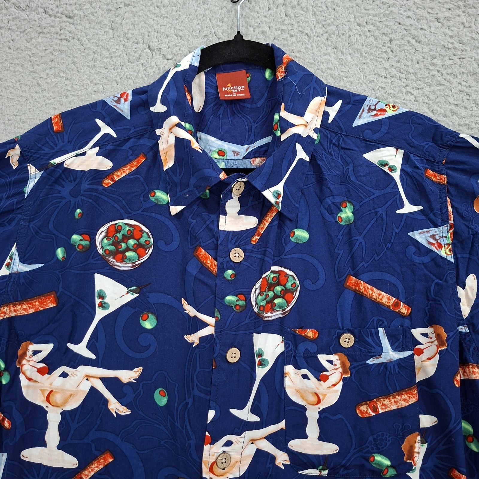 Vintage Junction West Men’s Martini Print Hawaiian Shirt L Blue Pinup Retro