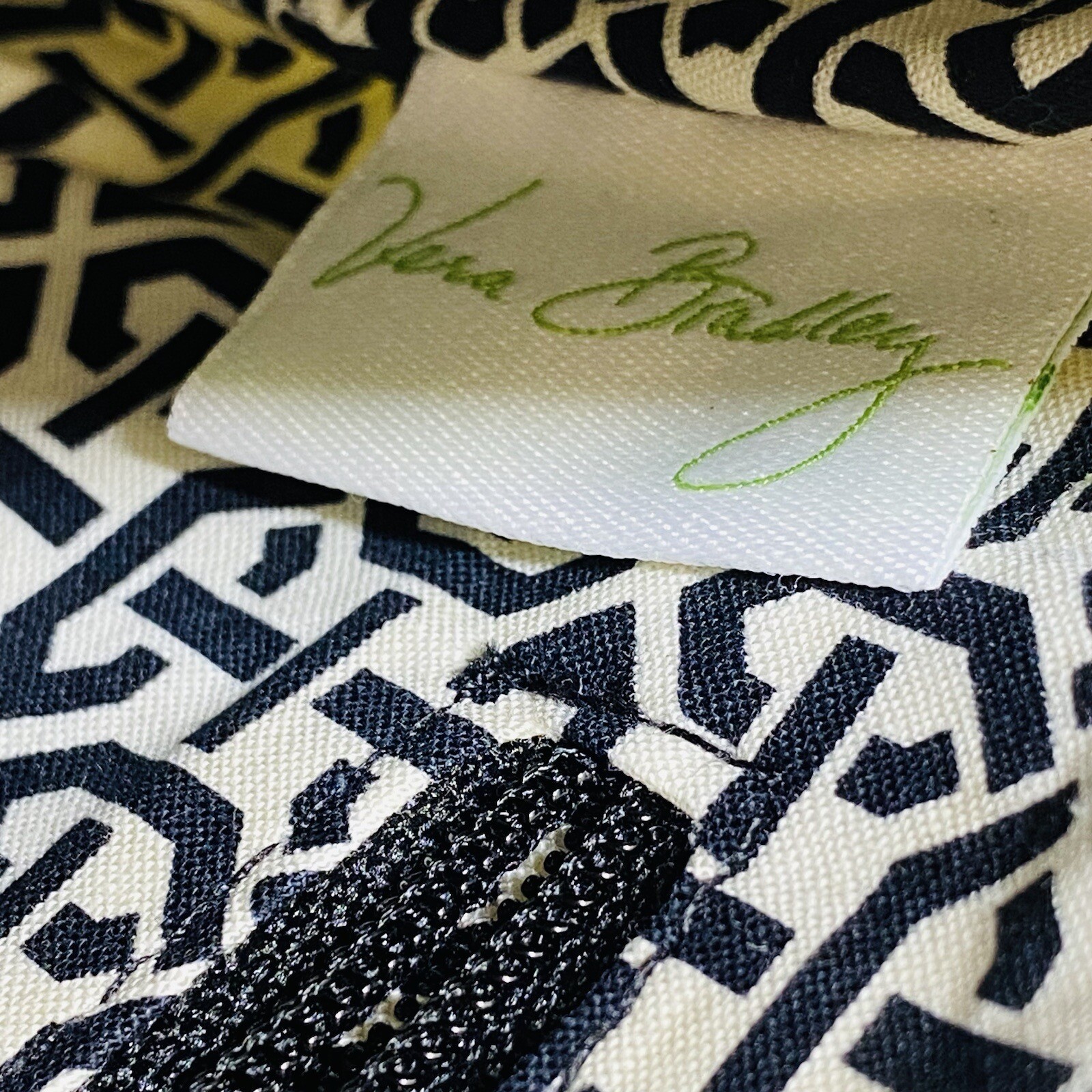 VERA BRADLEY Cassidy Shoulder Bag Purse DOGWOOD – NEW without Tags
