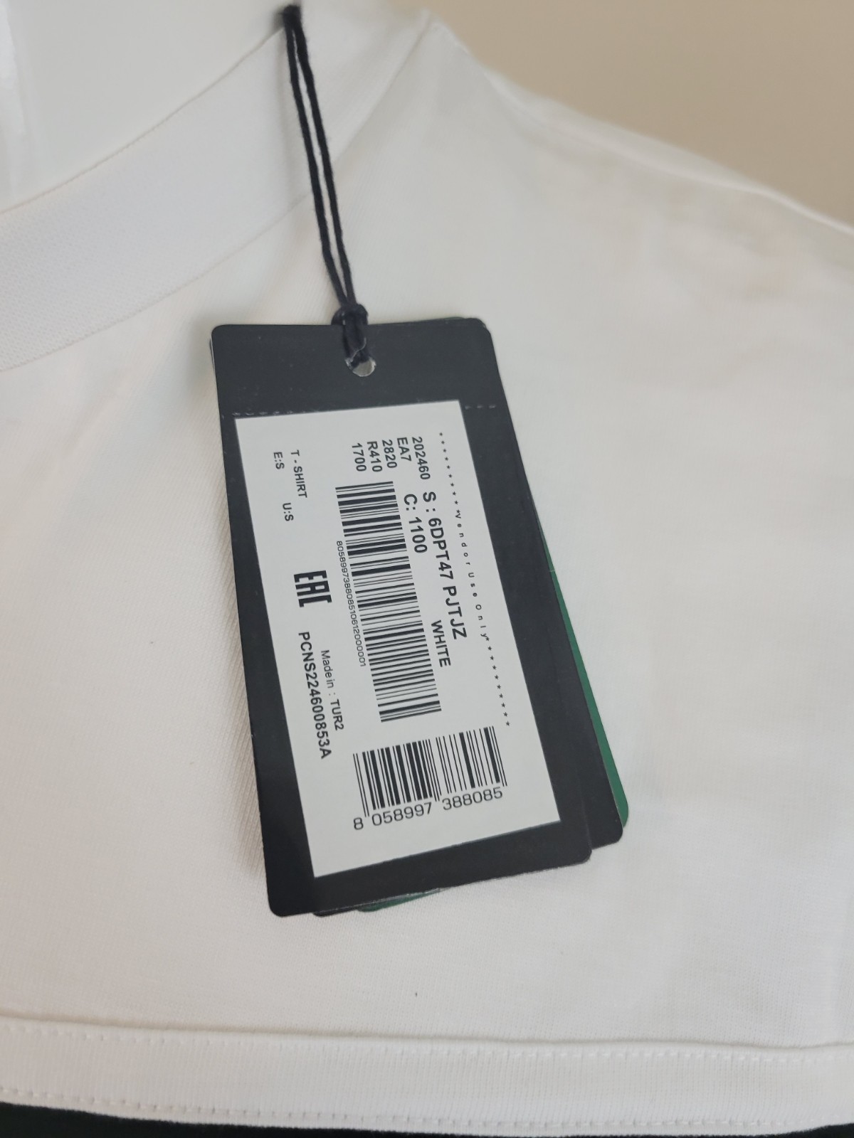 EMPORIO ARMANI EA7 WHITE NWT BLACK MEN’S ORGANIC COTTON T-SHIRT MEN’S SIZE SMALL