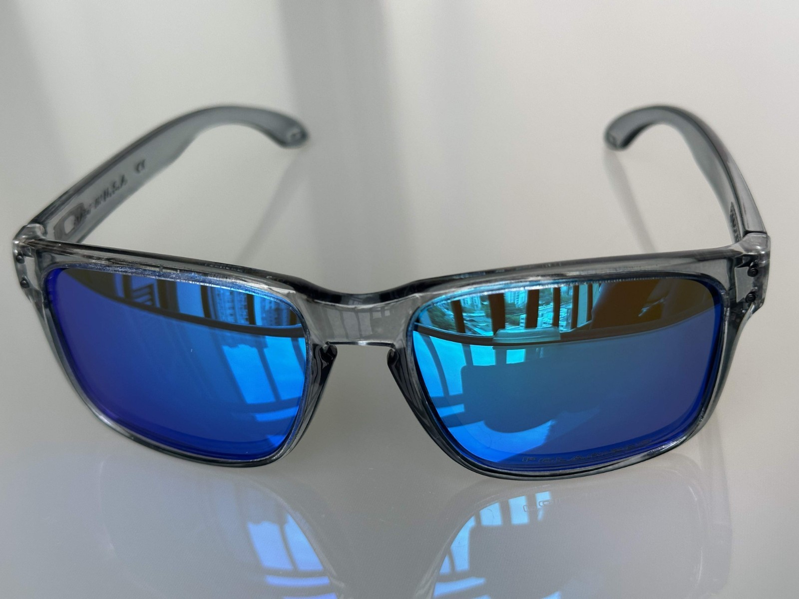 New Sunglasses Polarized Holbrook Clear Gray/Sapphire Blue Iridium USPS