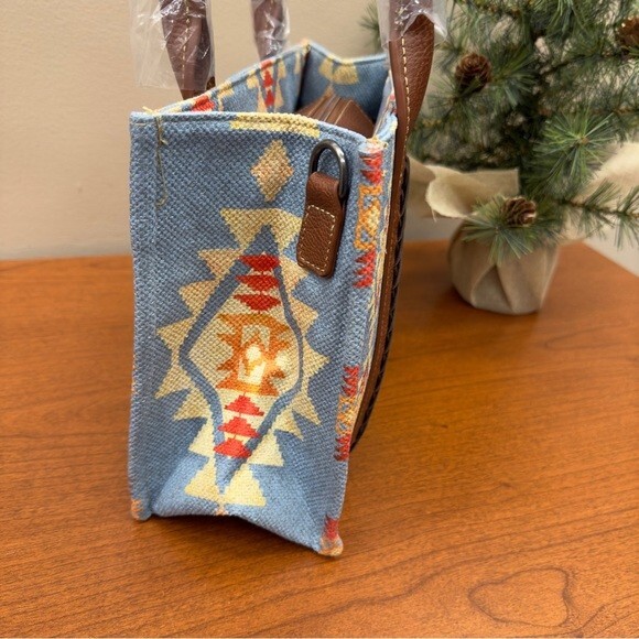 Wrangler Tote Crossbody Southwestern Guitar Strap Purse Blue Handbag NWT