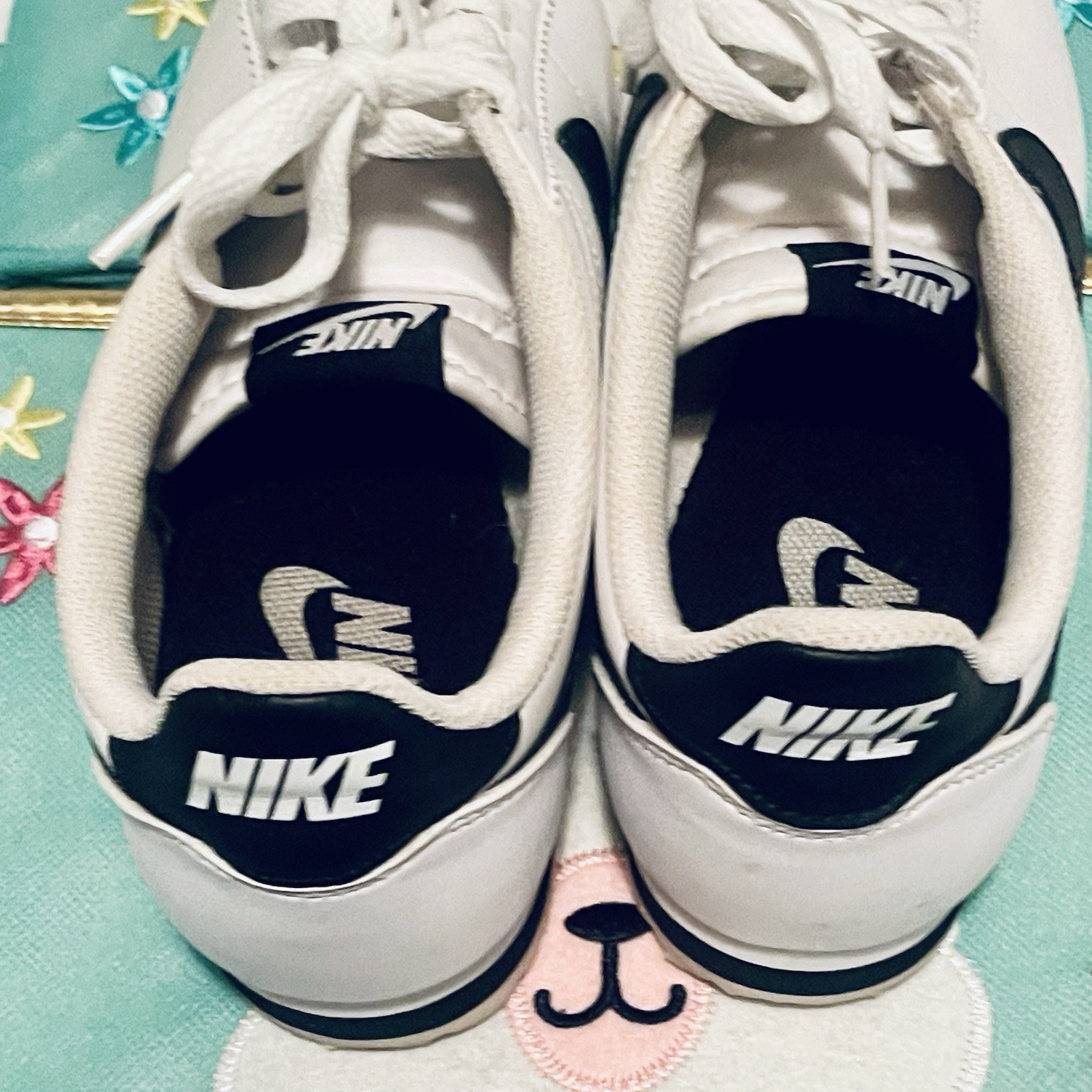 Nike Classic Cortez Leather White/Black Low Top Lace-Up Sneakers 807471-101