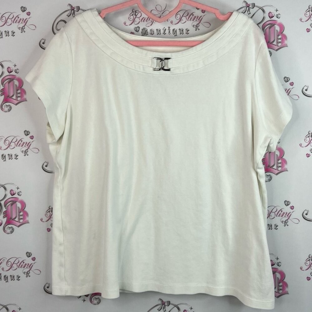 Rafaella tshirt metal clasp detail ring neckline Elegant White Women’s Top