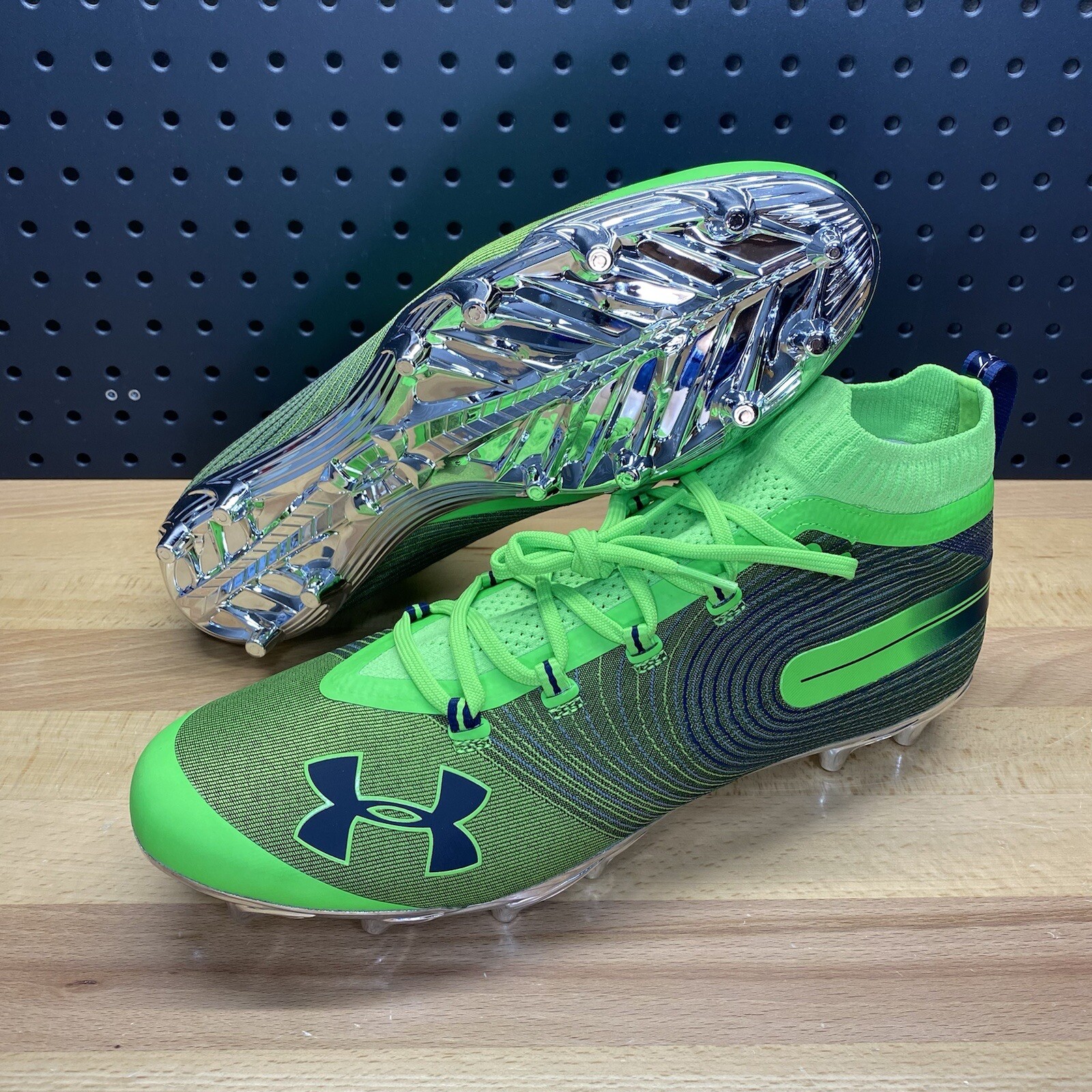 Under Armour Spotlight MC Grinch Green Chrome Football Cleats Men’s Size 14
