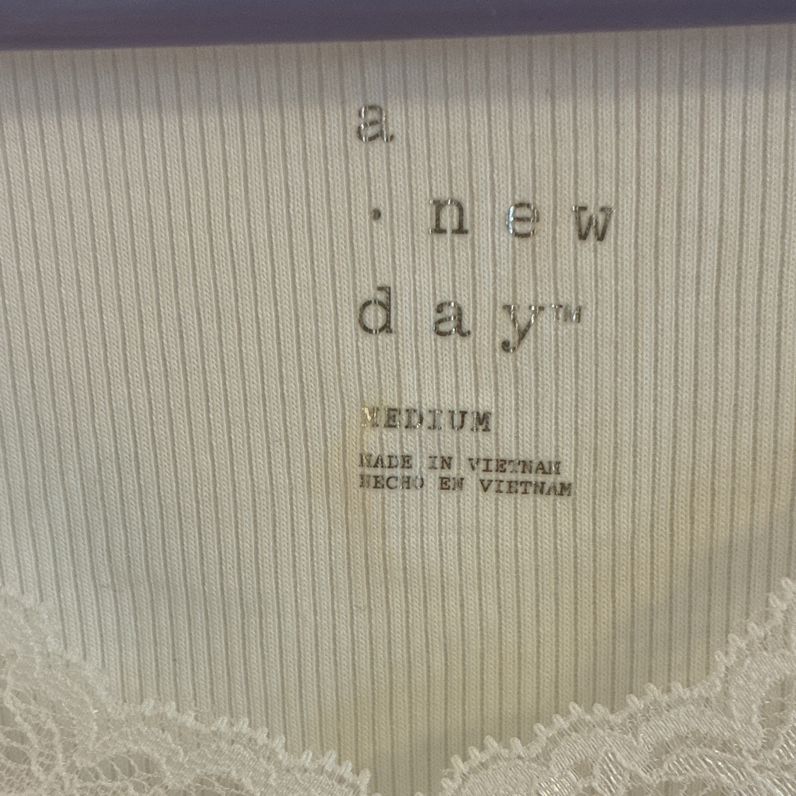 A New Day White Ribbed Knit Lace Trim V-Neck Long Sleeve Stretch Top M