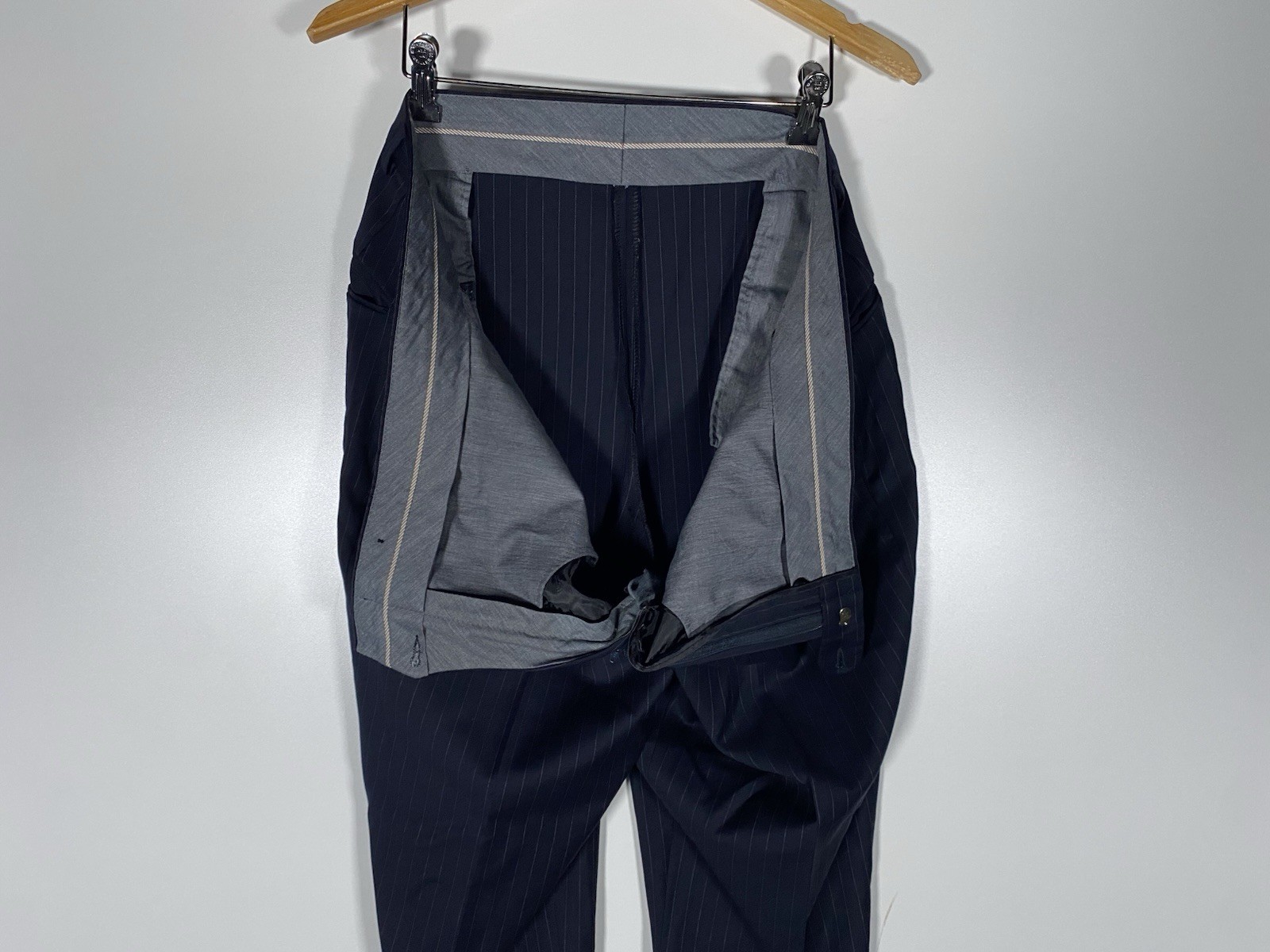 Hickey Freeman Milburn 44S Navy Pinstripe Wool 2pc Suit Jacket Pants W40 X L29