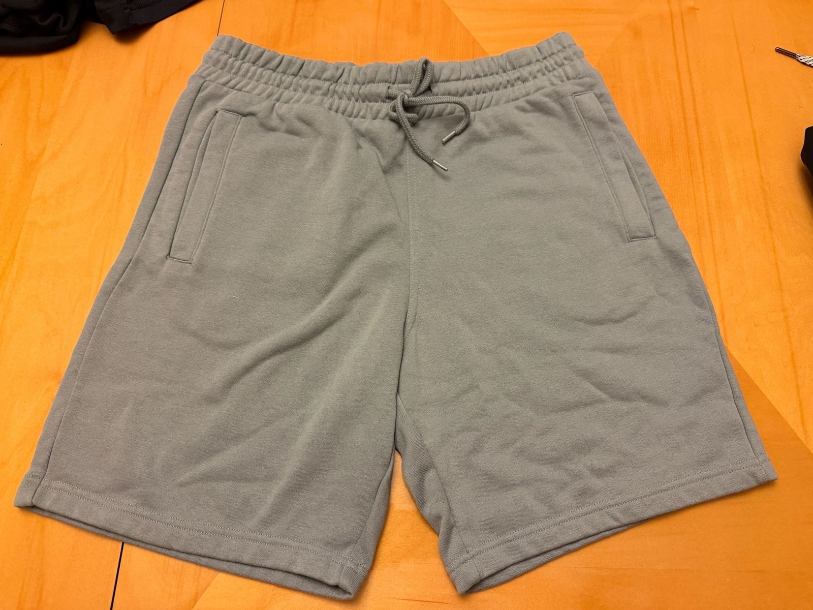 H&M Men’s Regular Fit Gray Jersey Sweatshorts