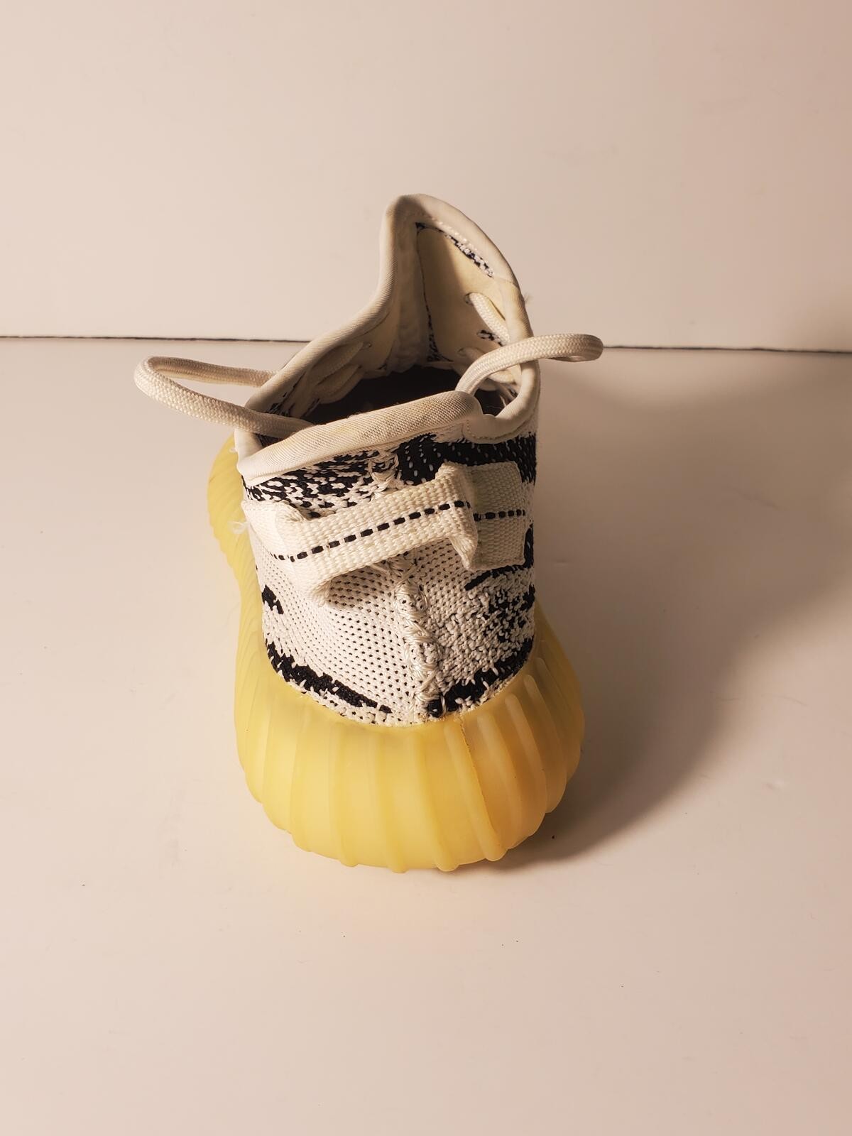 Men’s Adidas Yeezy Boost 350 V2 Zebra “Left Shoe Only” CP9654 Size 7.5