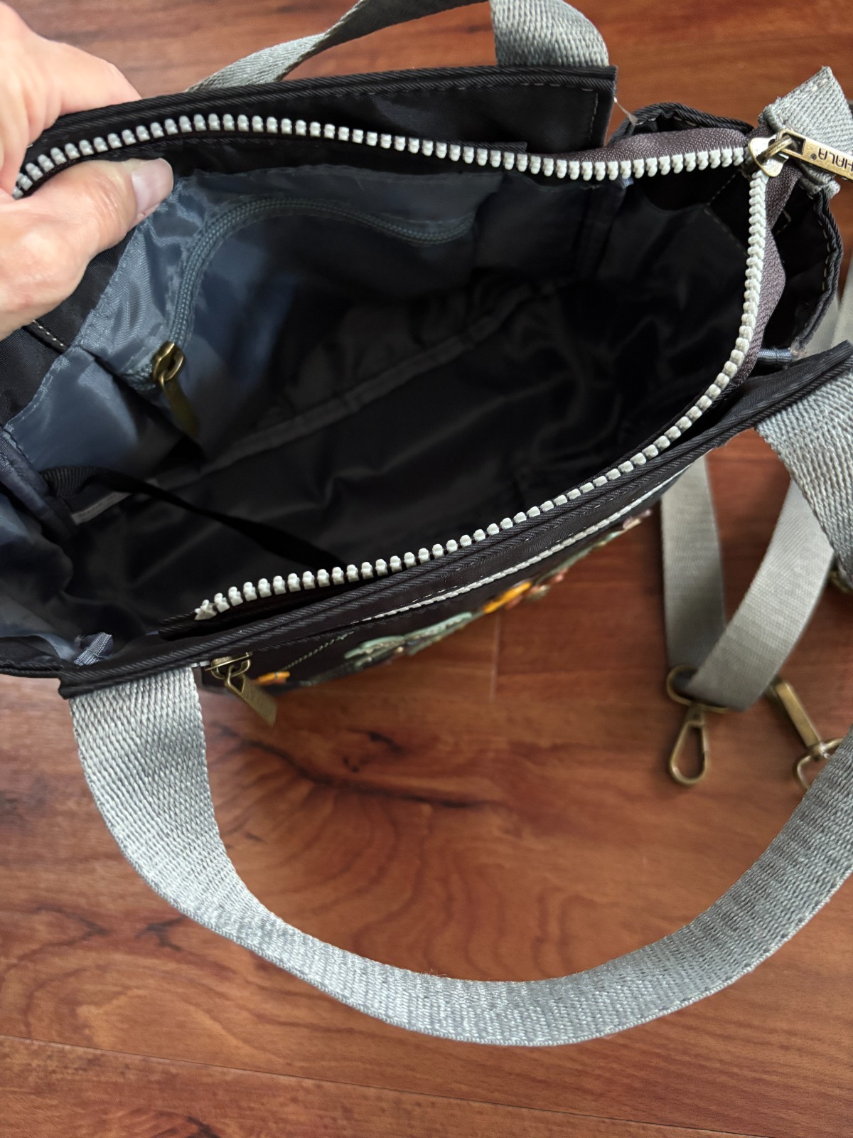 Chala Dragonfly Mini Carry All RFID Nylon