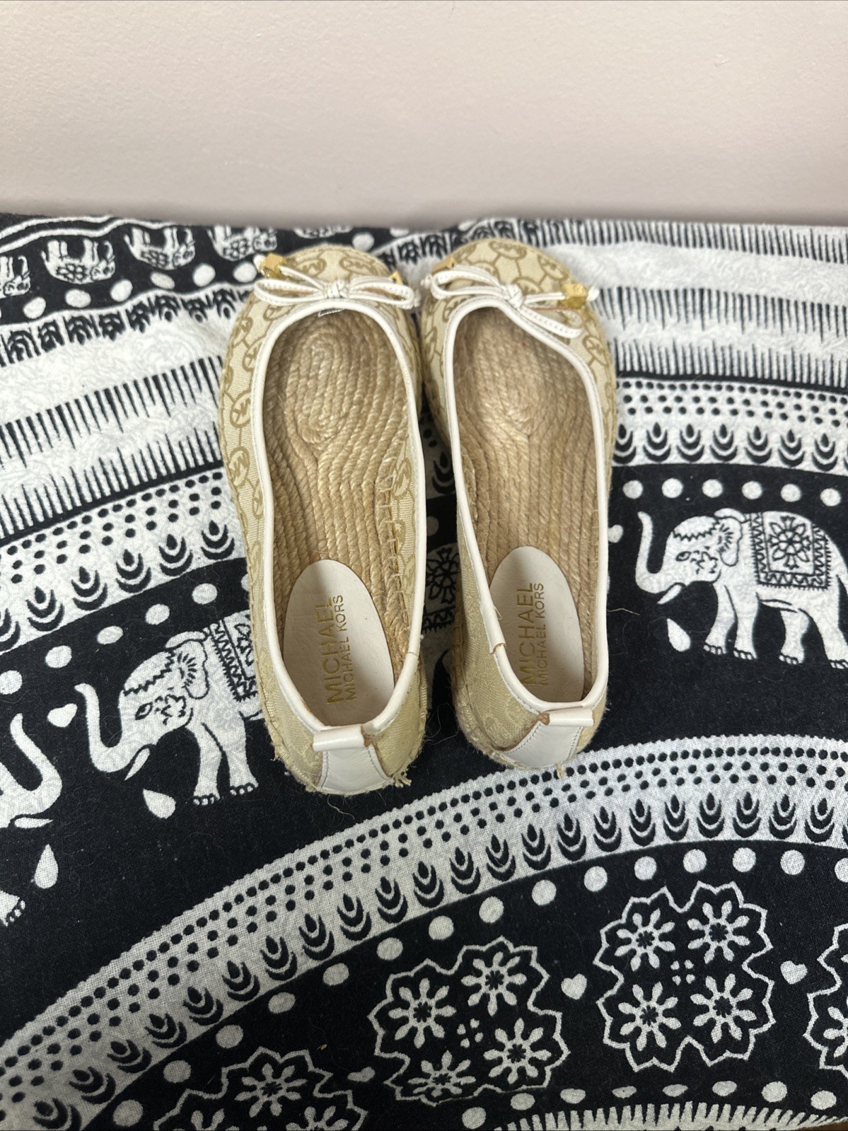 Michael Kors Espadrille Flats Womens 7 Tan Excellent Bow Logo AG11K
