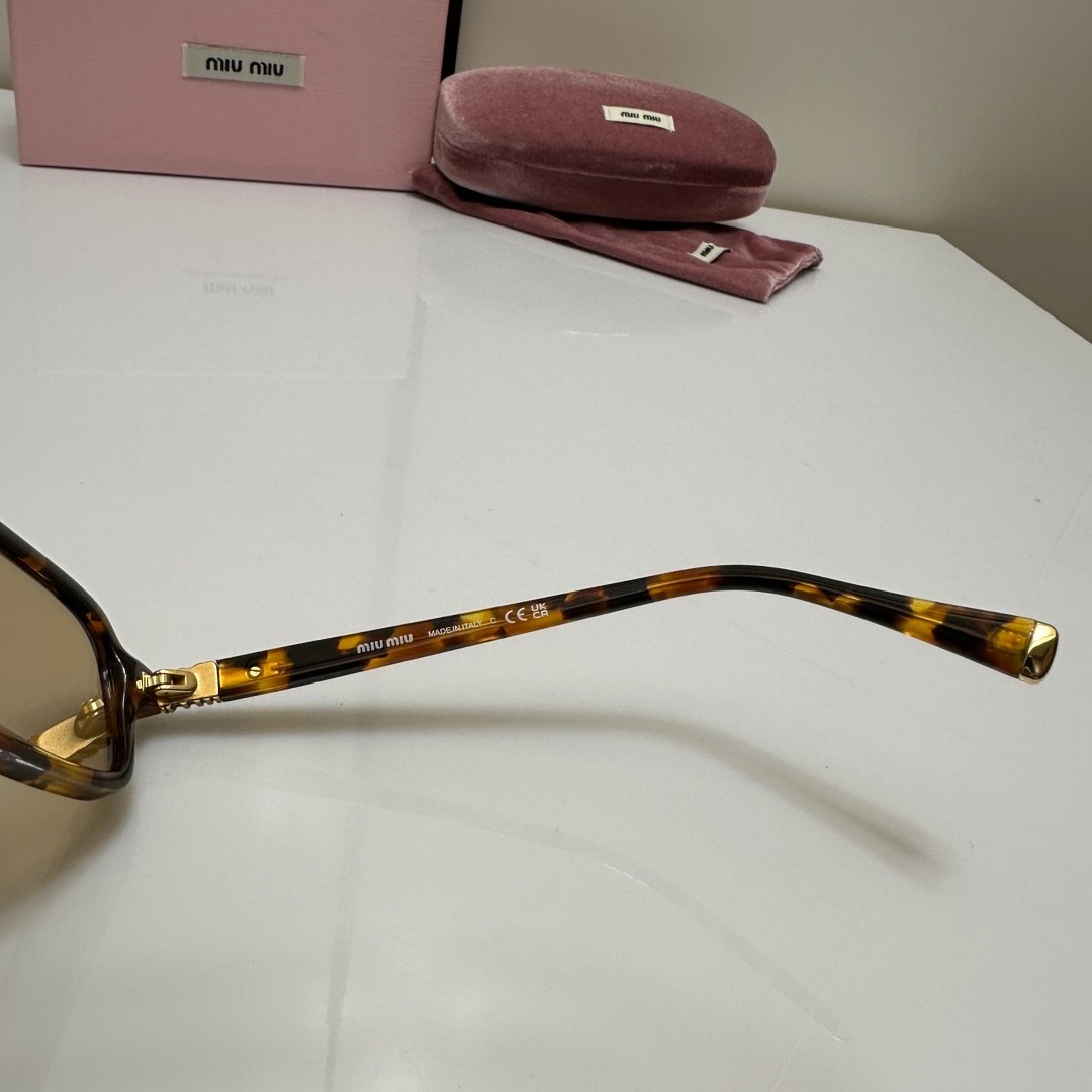 Chic Tortoiseshell Rectangle Sunglasses Slim Frame Brown Tinted Lens Glasses
