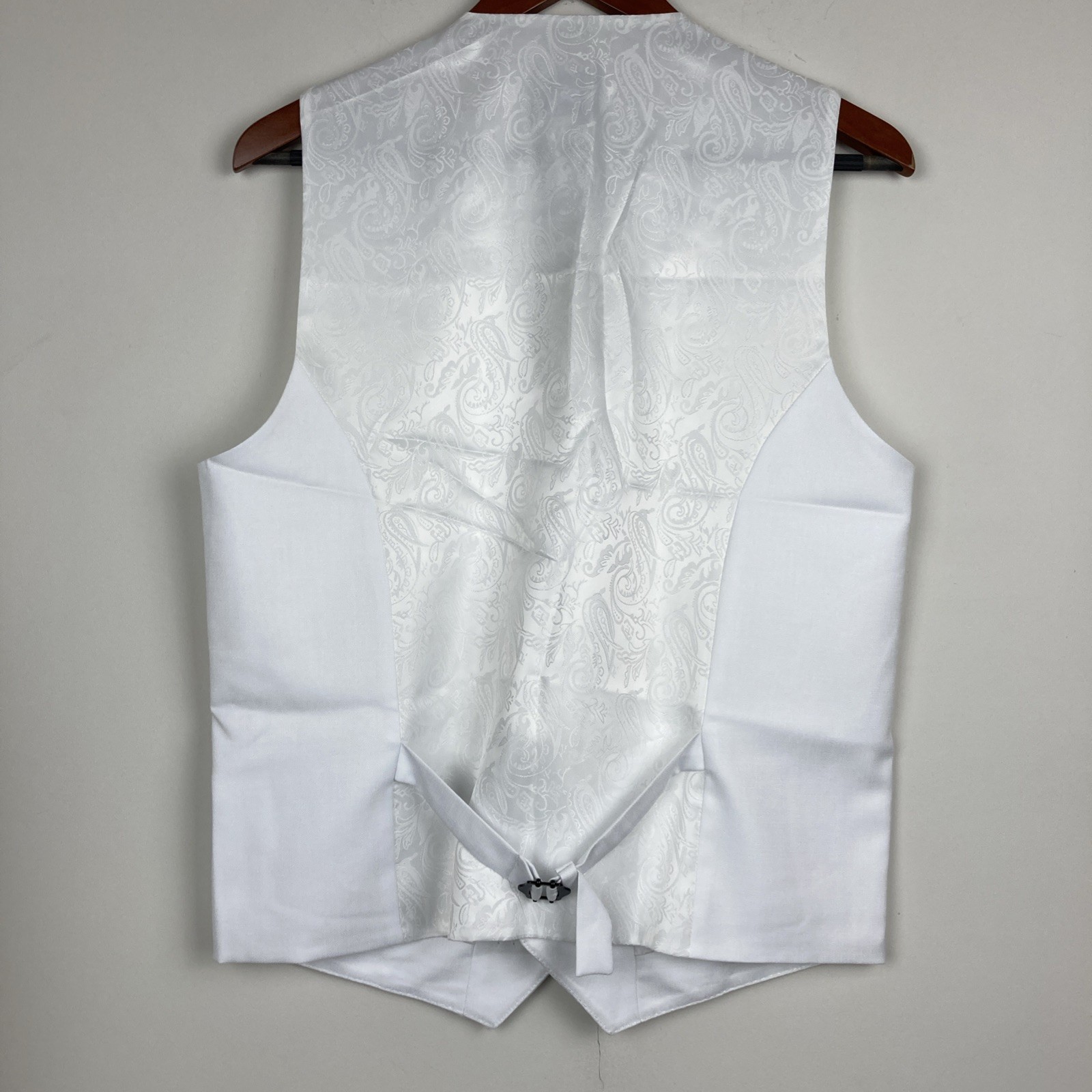Tayion Collection Men’s Red Classic-Fit Solid Suit Separate Vest Size S