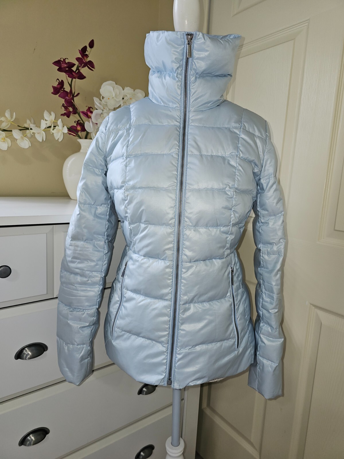 Land`s End Women`s Perl Sky Blue 90% Down Quilted Zip-Up Puffer Jacket Sz. 4