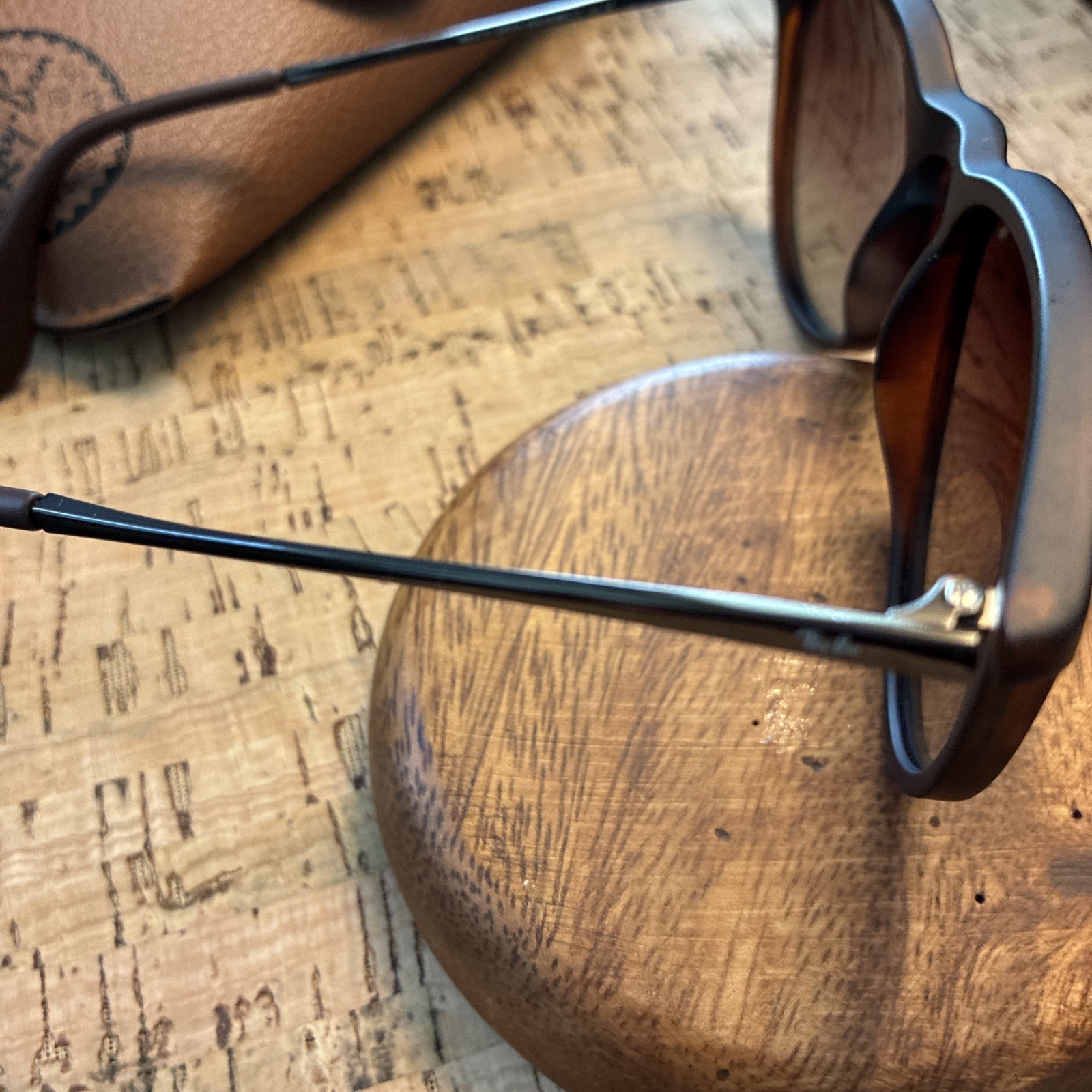 Rayban Erika RB4171 Tortoise Matte / Gradient Brown Sunglasses