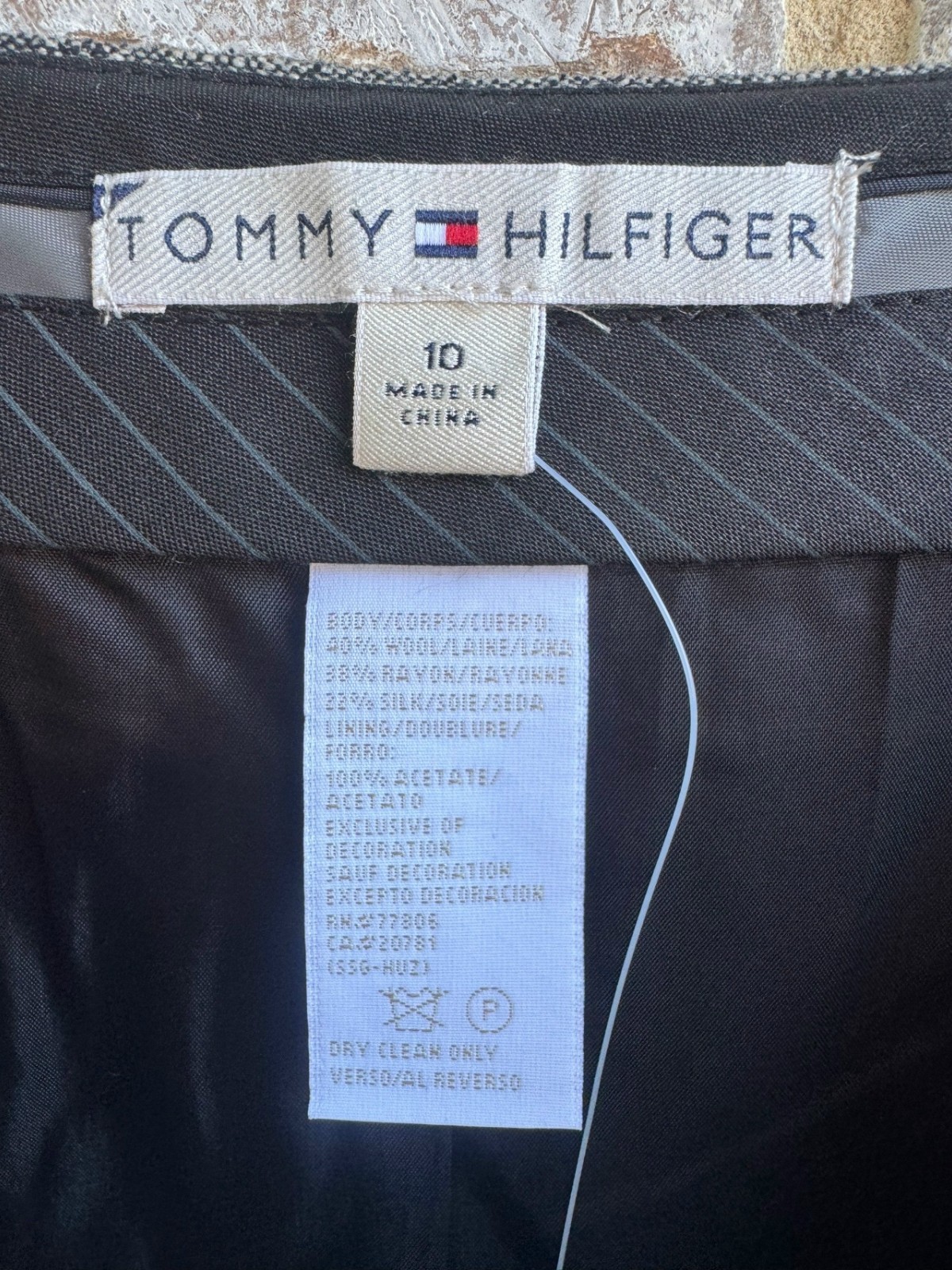 Tommy Hilfiger Vintage Wool/Silk Blend Pleated Gray Skirt Women’s Size 10