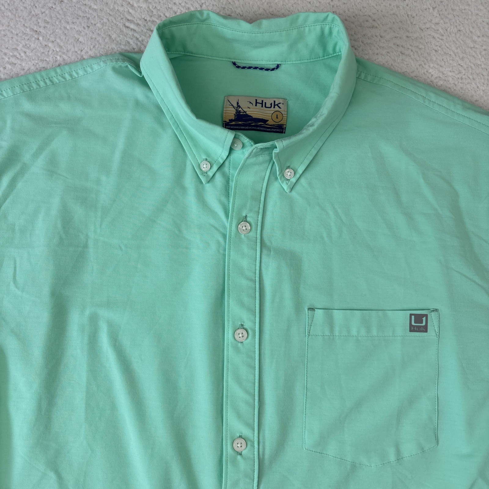 HUK Kona Button-Down Shirt Large Green Short Sleeve Lightweight Stretch Fishing