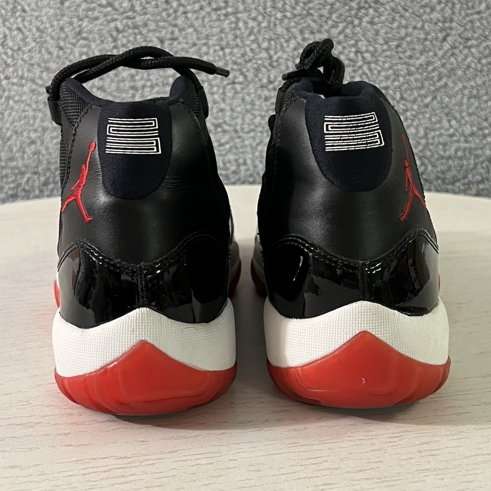 Air Jordan 11 Retro Bred 2012 Playoff Shoes Mens 10 Black Red Sneaker 378037-010