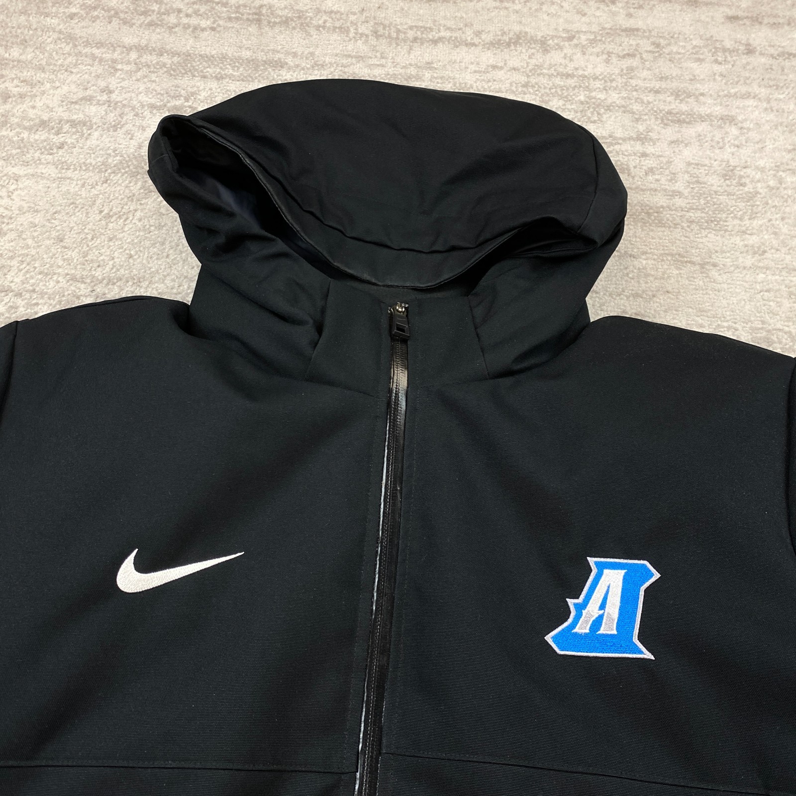 Nike Team Training 550 Down Fill Hood Puffer Jacket Medium Black Quilted 915036
