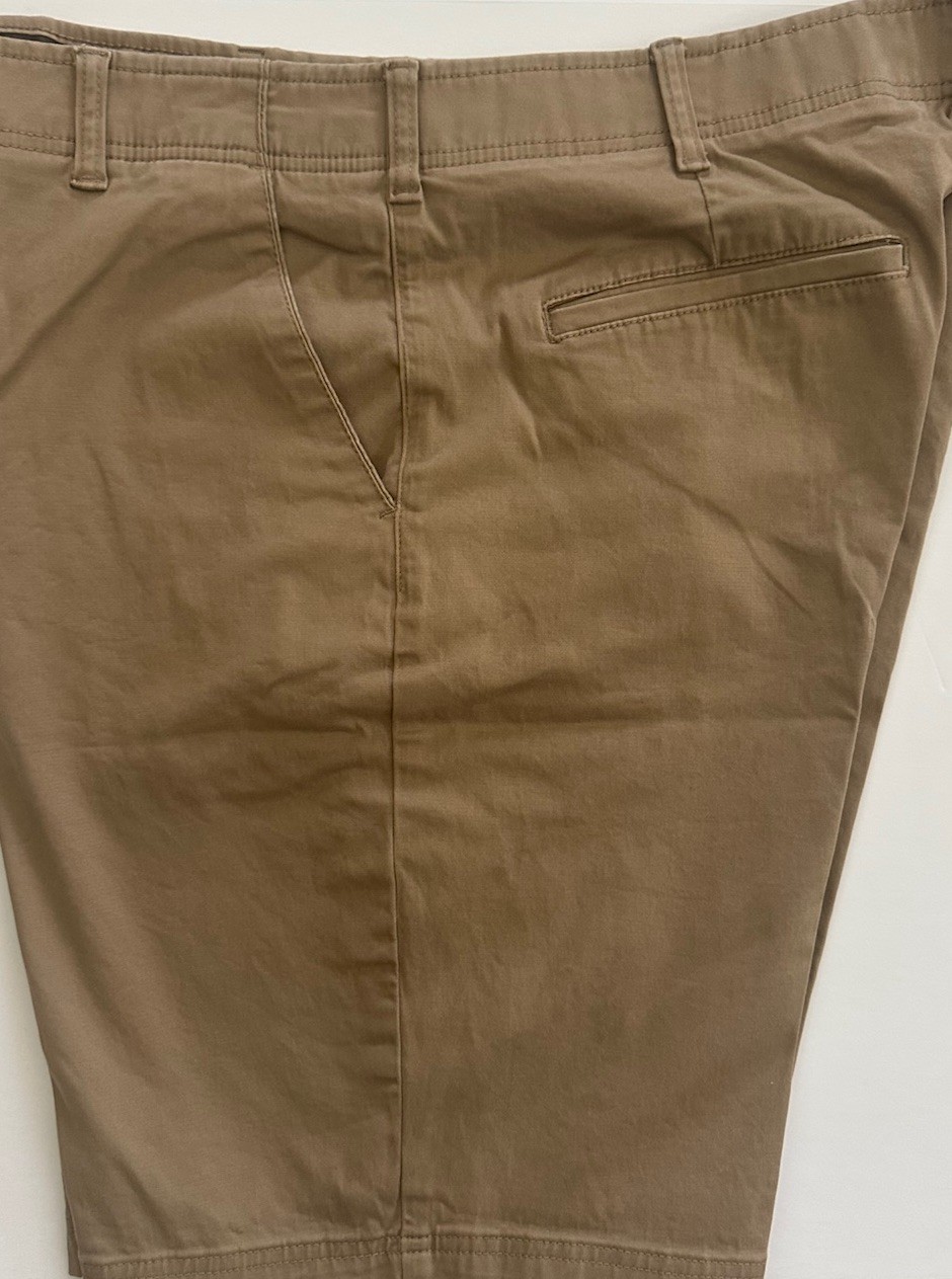 Lee Extreme Motion Men’s Brown Cotton Shorts Flat Front Solid Pockets