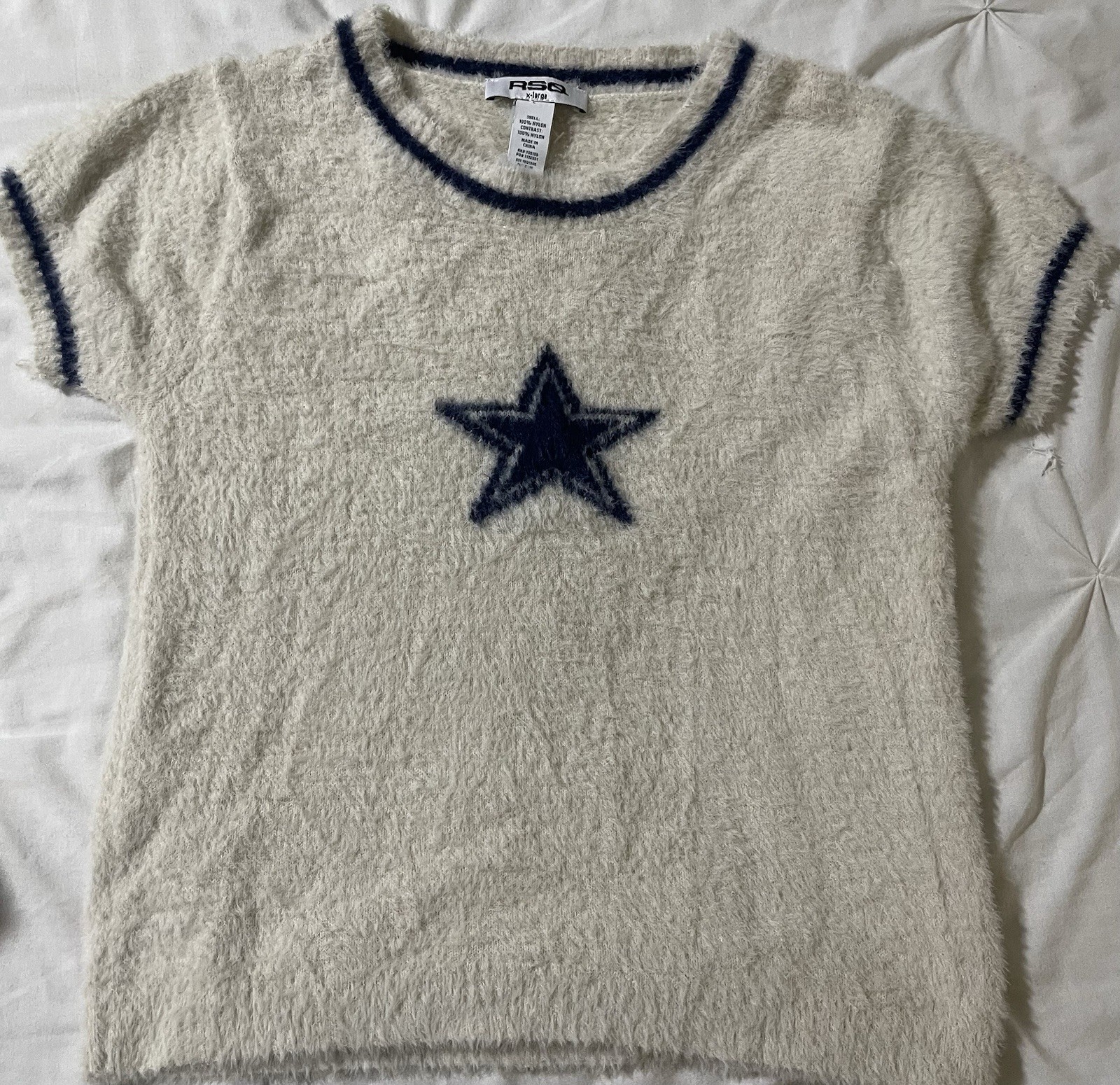 RSQ Ivory/Blue Fuzzy Knit Embroidered Star Crewneck Pullover Sweater XL